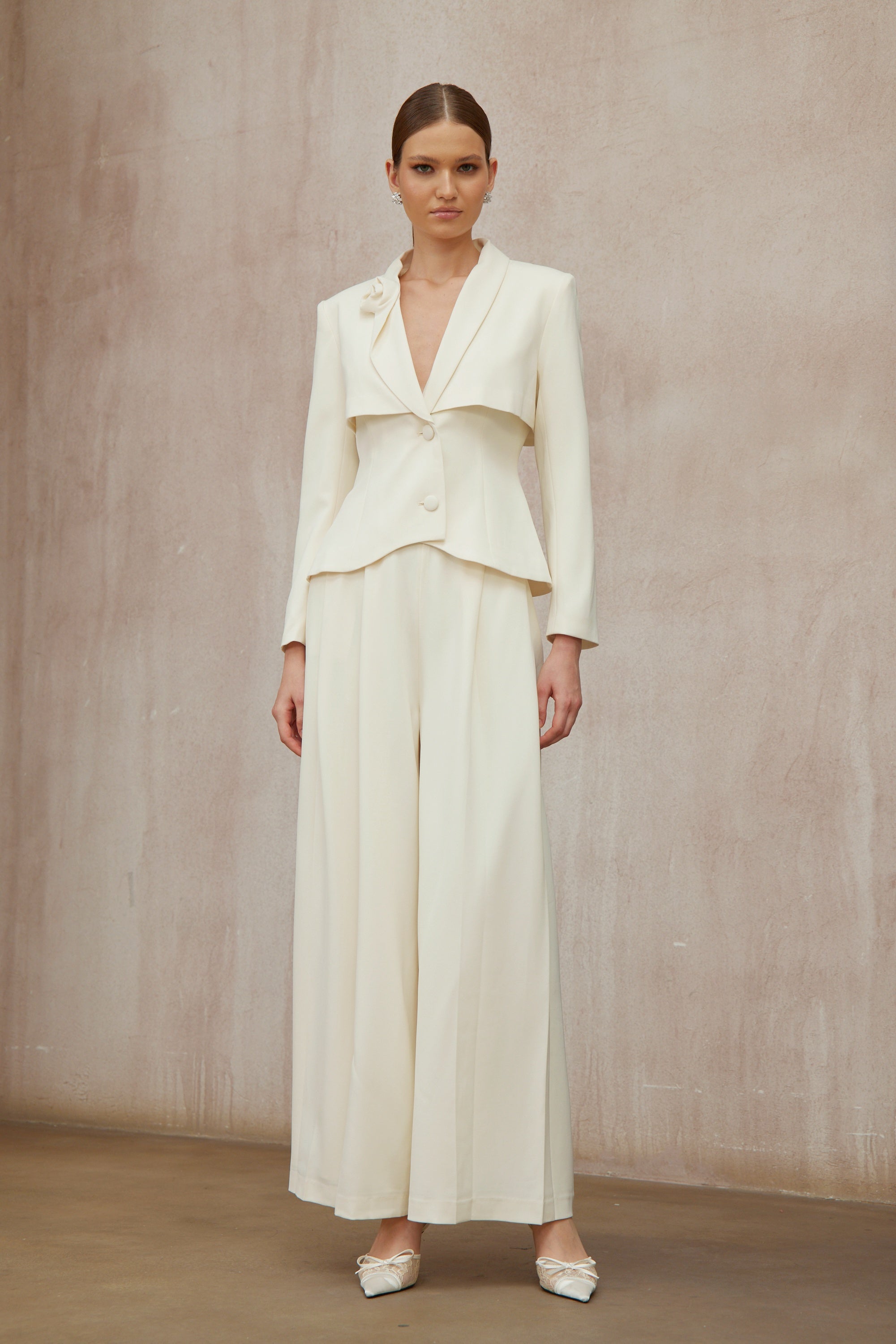 Teresa Neutral 3D Petal Blazer & Trousers Set - Ivory