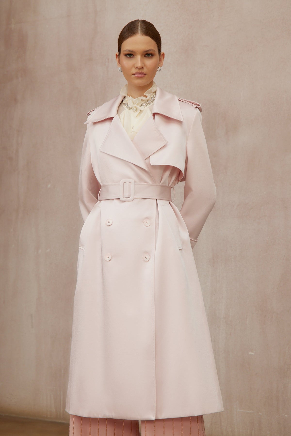 Caméo Pink Double-Breasted Satin Trench Overcoat - Light pink