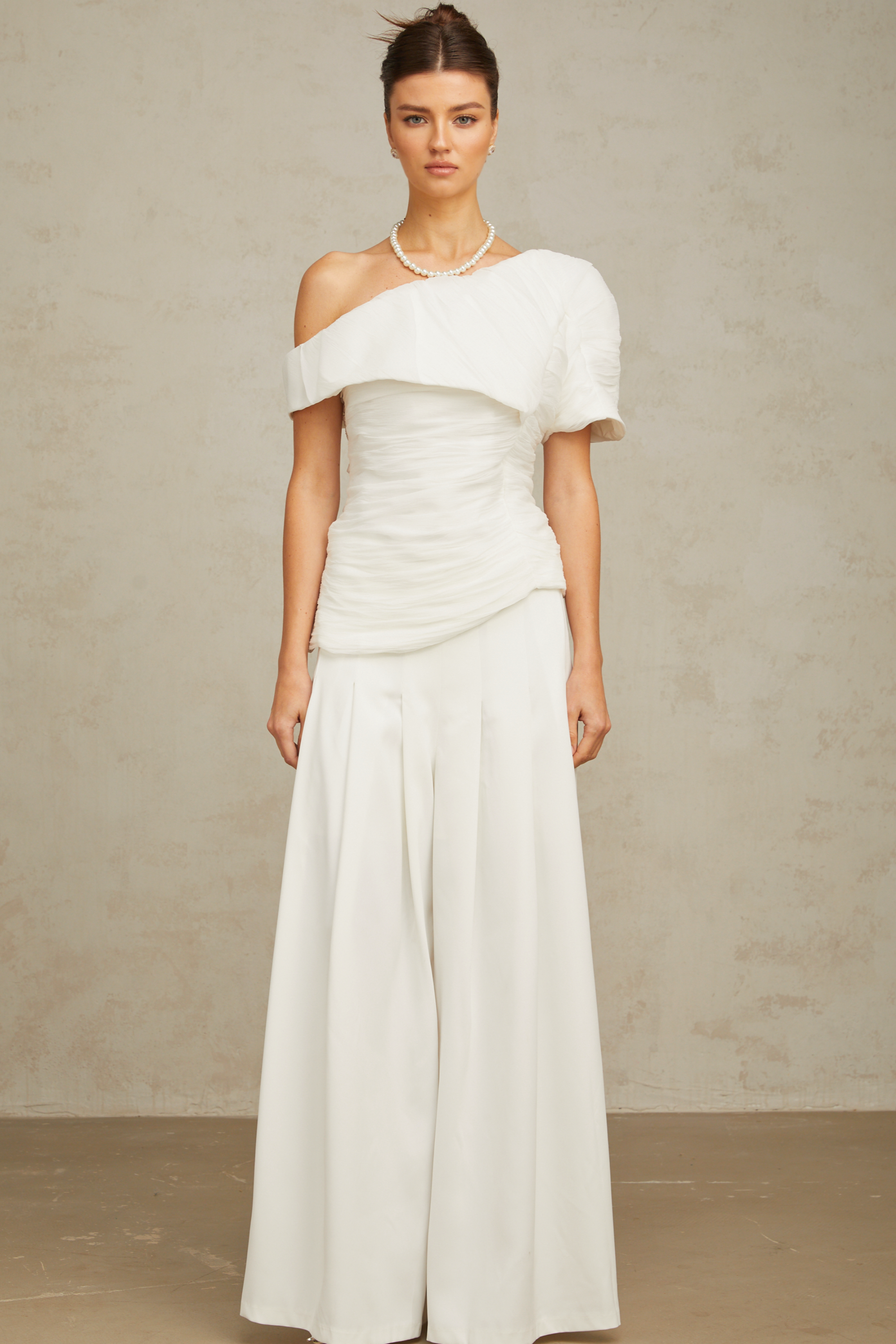 Adèle creased top & trousers matching set in White