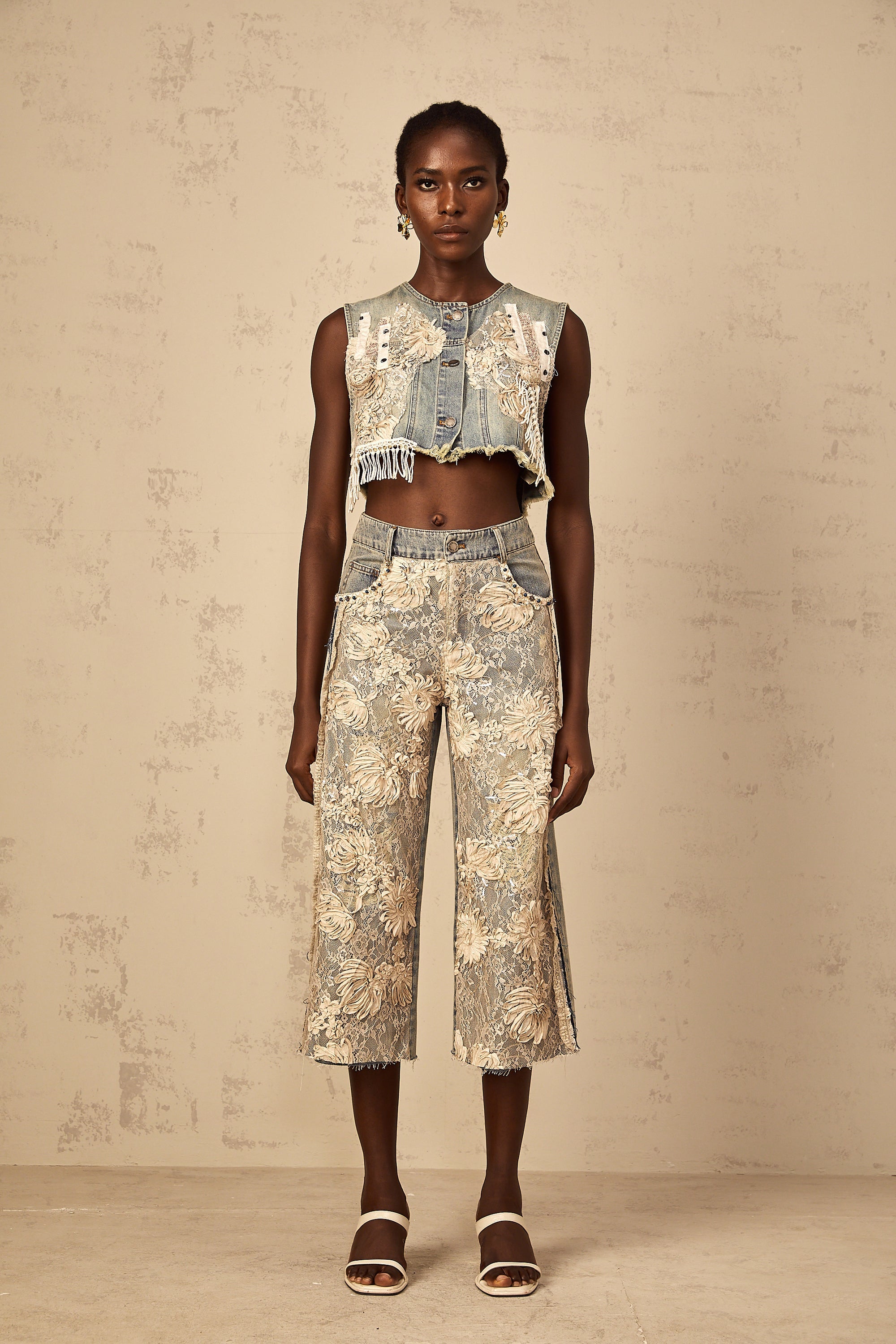 Amaryllis blue lace-panelling cropped denim top