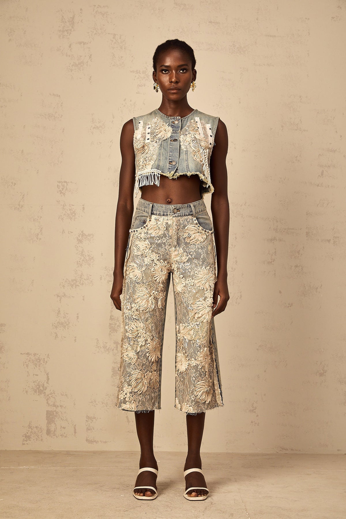Amaryllis blue lace-panelling cropped denim top