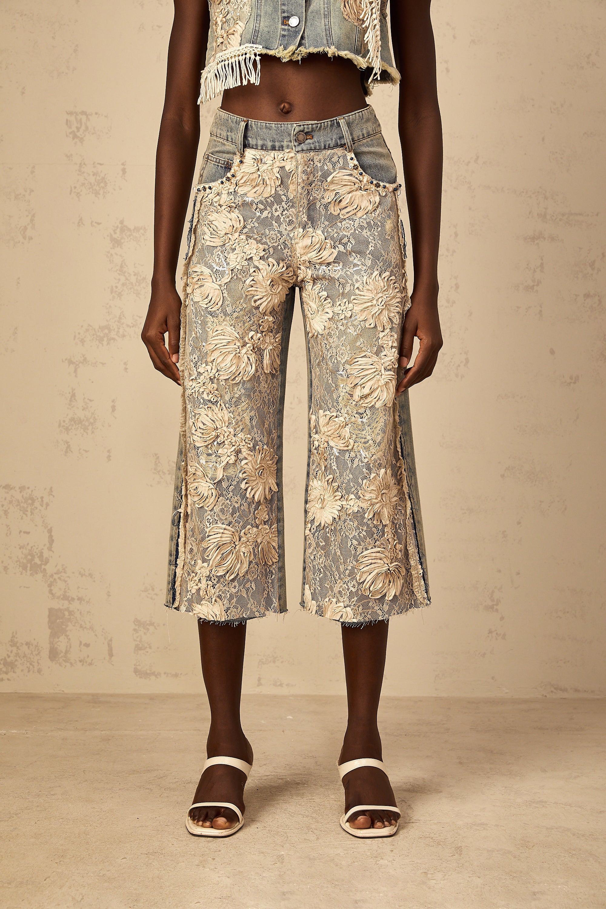 Amaryllis blue floral-lace-panel denim jeans