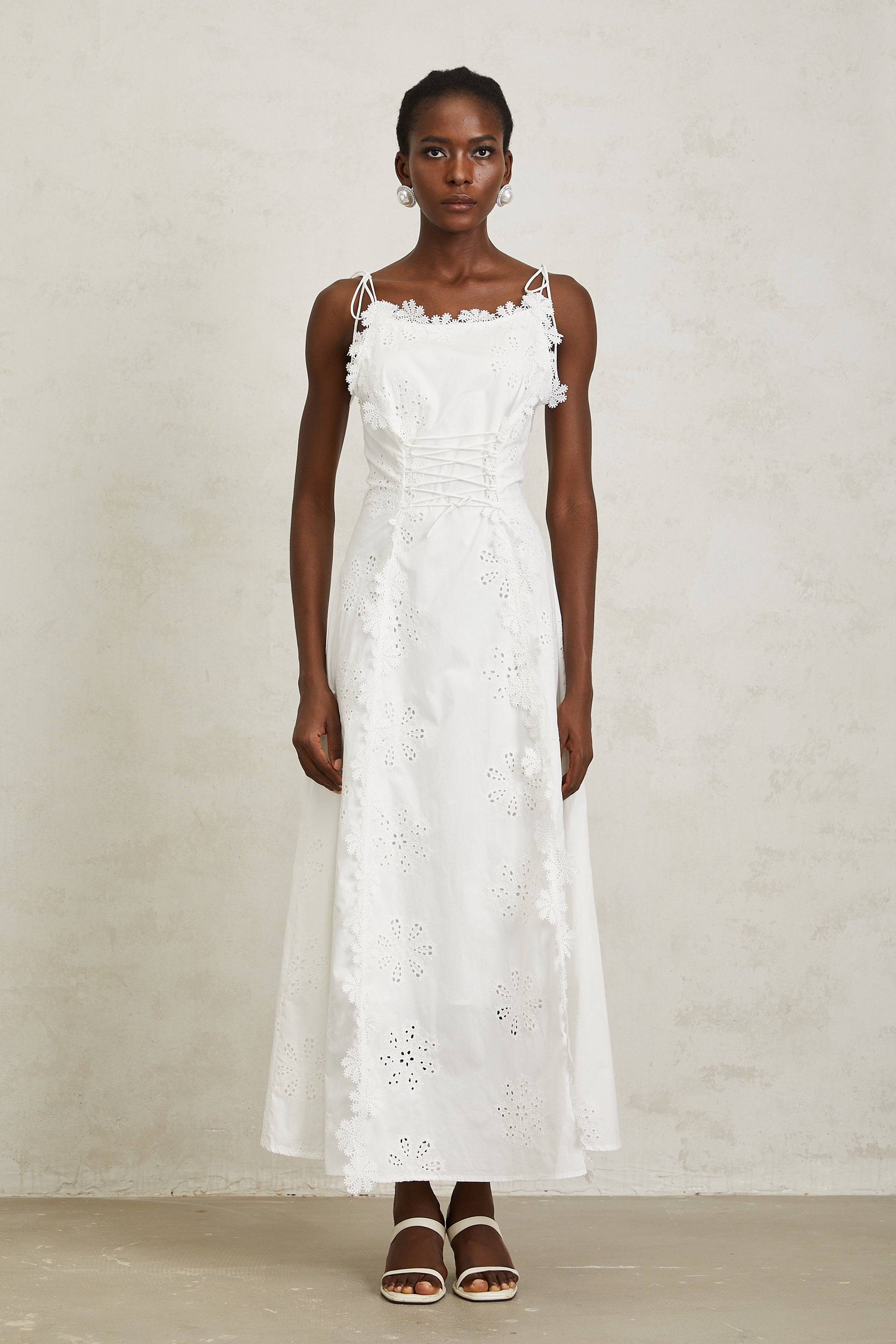 Nevaeh White Sleeveless Floral Embroidered Maxi Dress