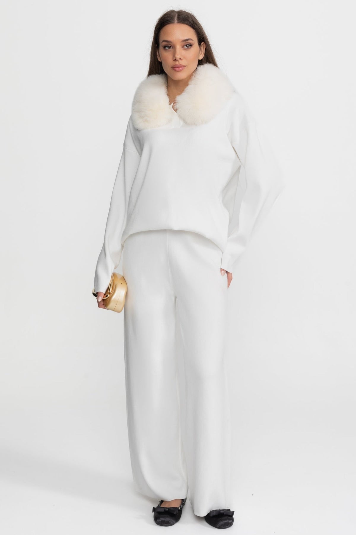 Elodie White Knit Lounge Co-Ord Set with Fox Fur Collar