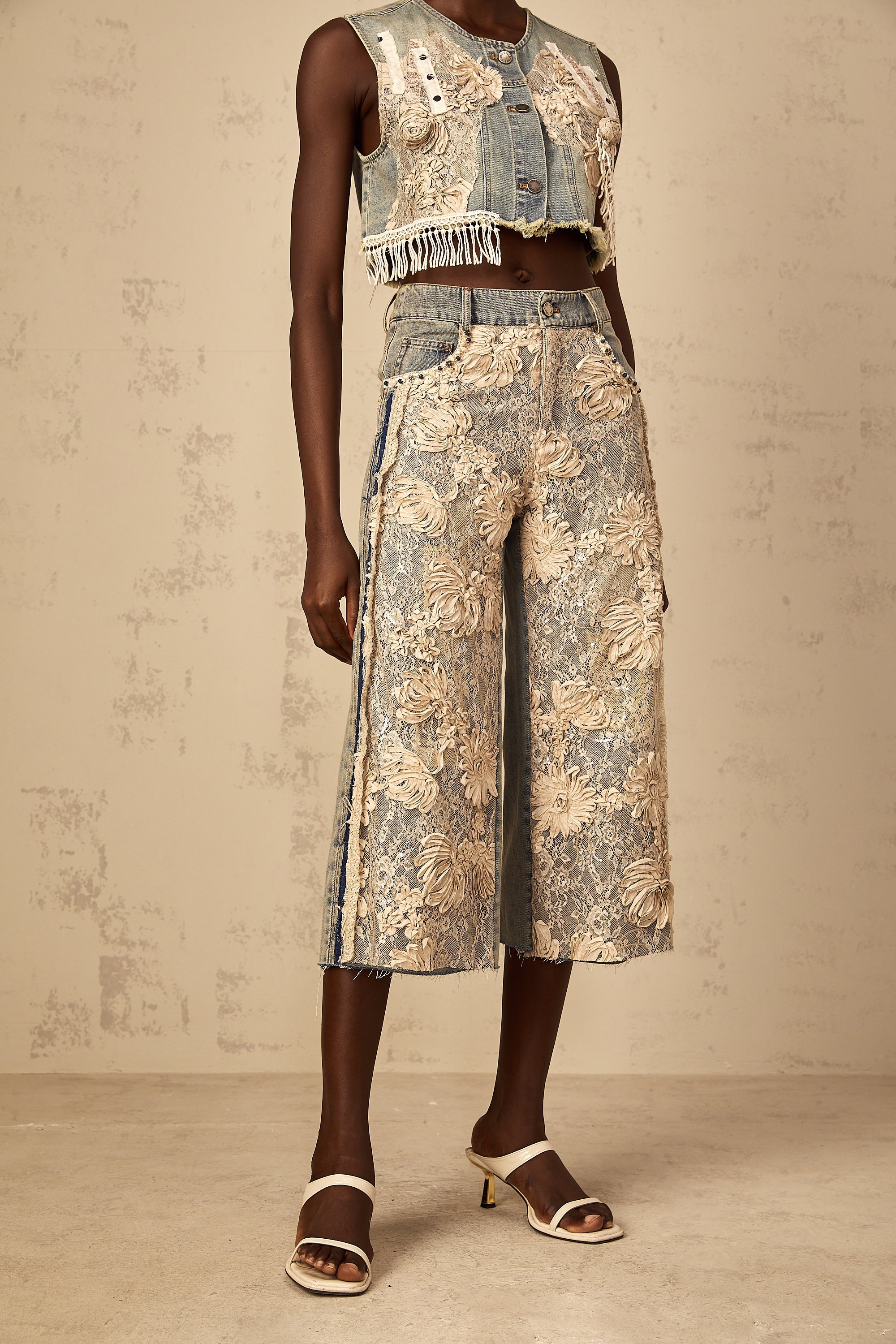 Amaryllis blue floral-lace-panel denim jeans