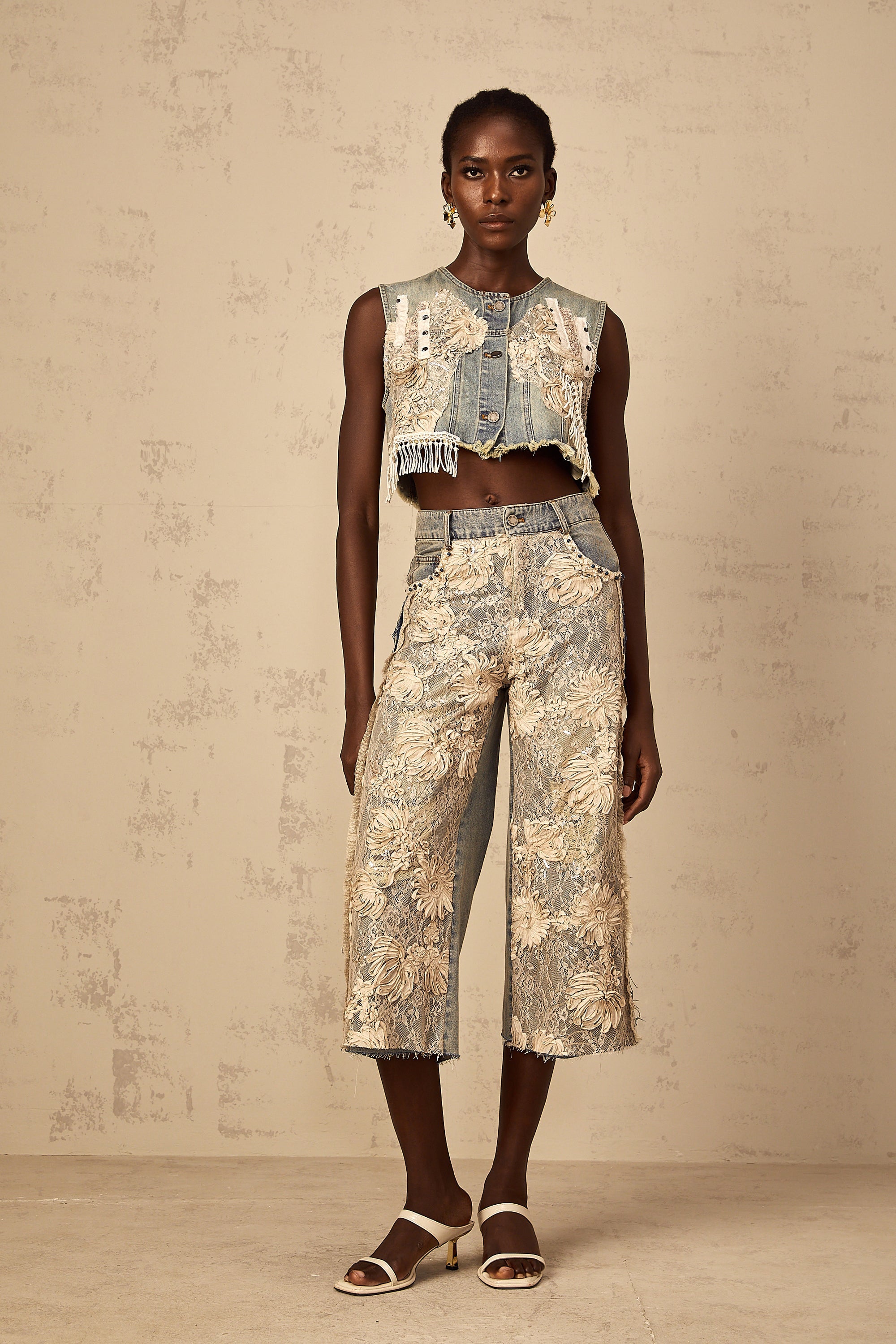 Amaryllis blue lace-panelling cropped denim top