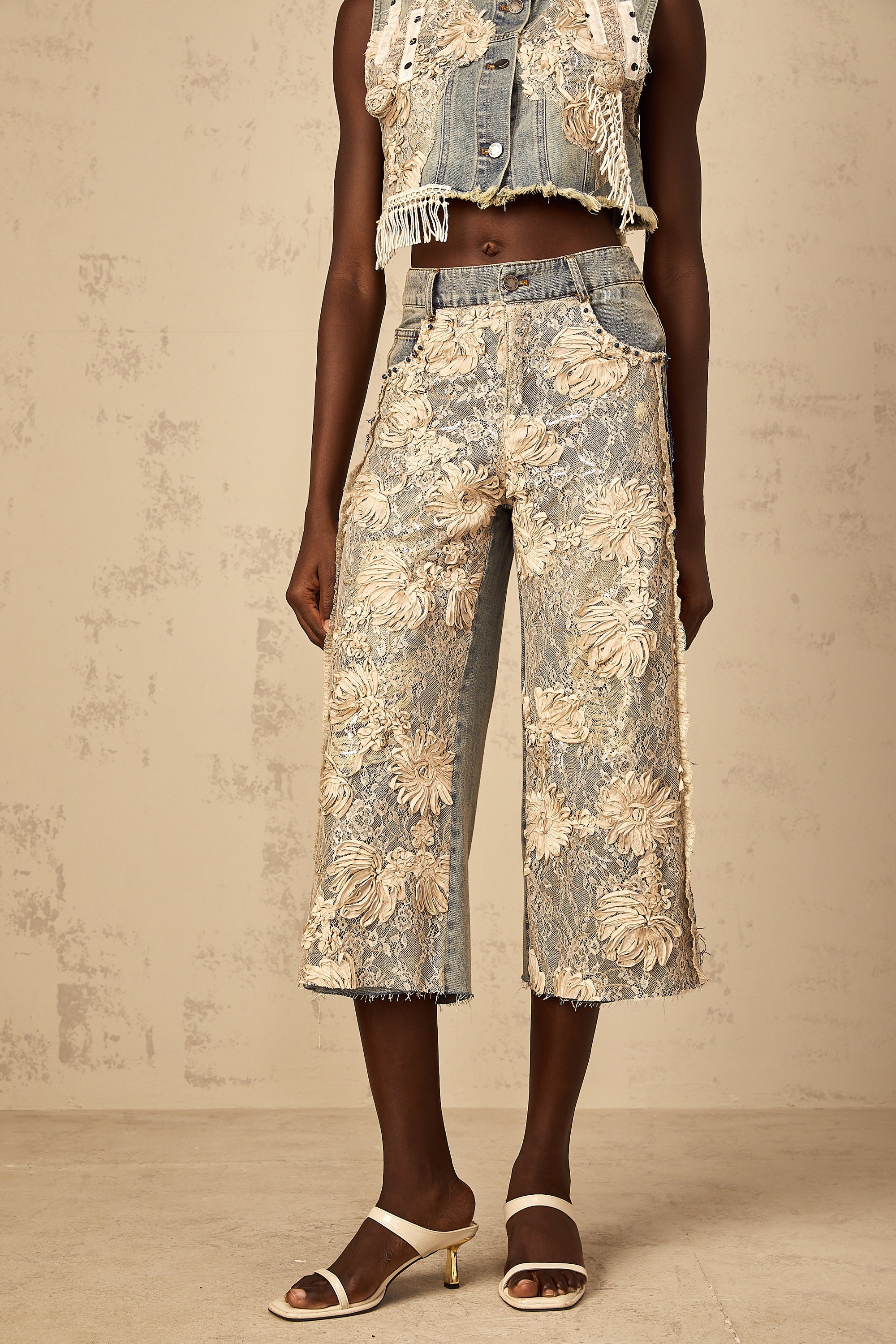 Amaryllis blue floral-lace-panel denim jeans