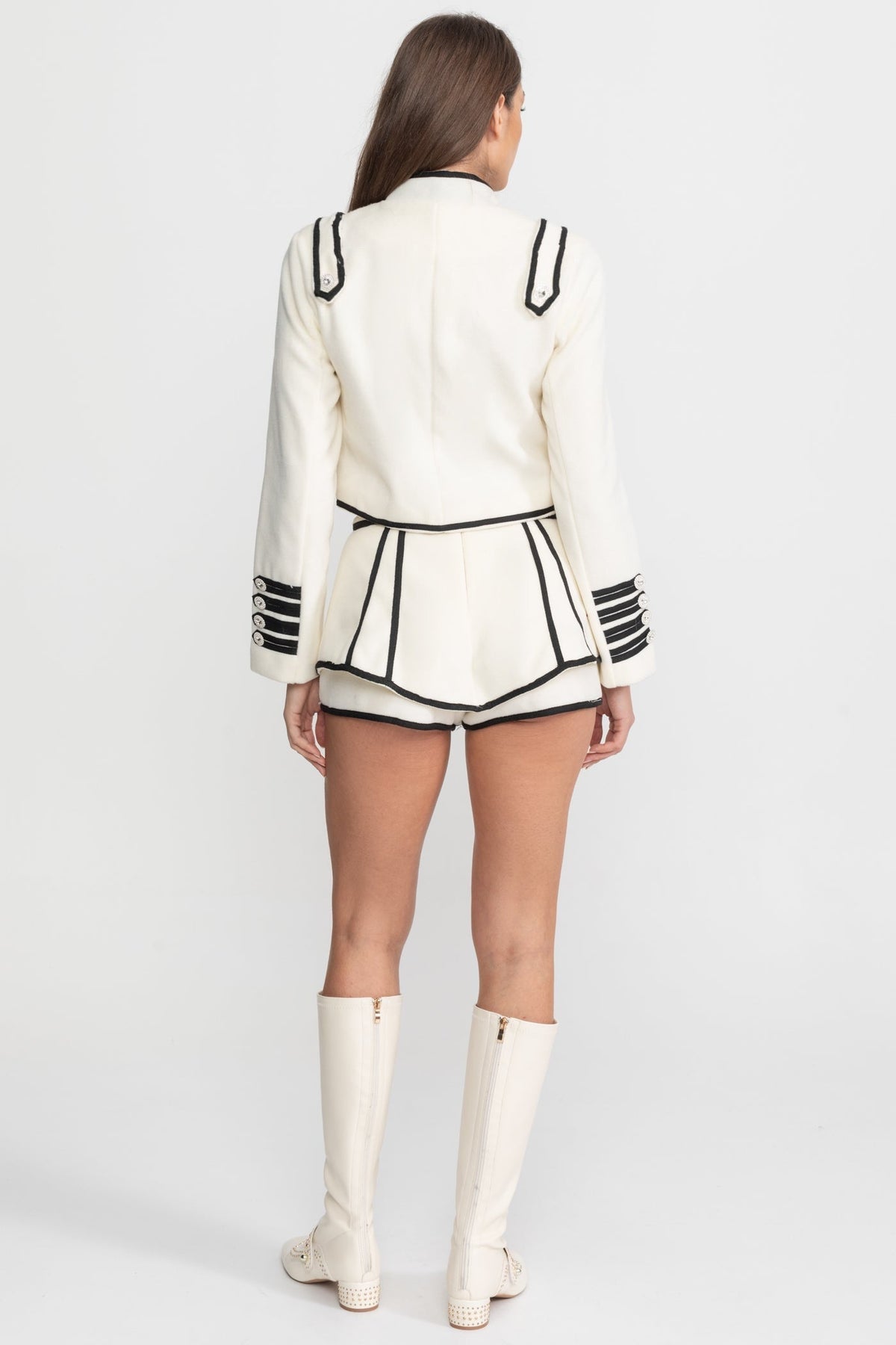 Structured Co-Ord Set with Contrast Trim and Crystal Buttons – Ivoire