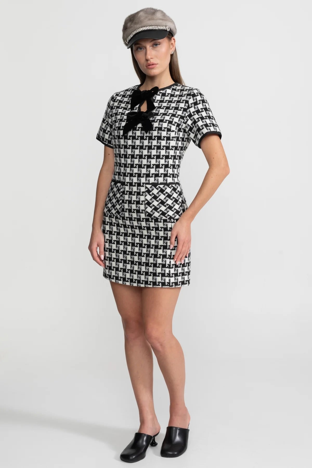 Sybille Black And White Velvet Bow Tweed Mini Dress With Check Pattern