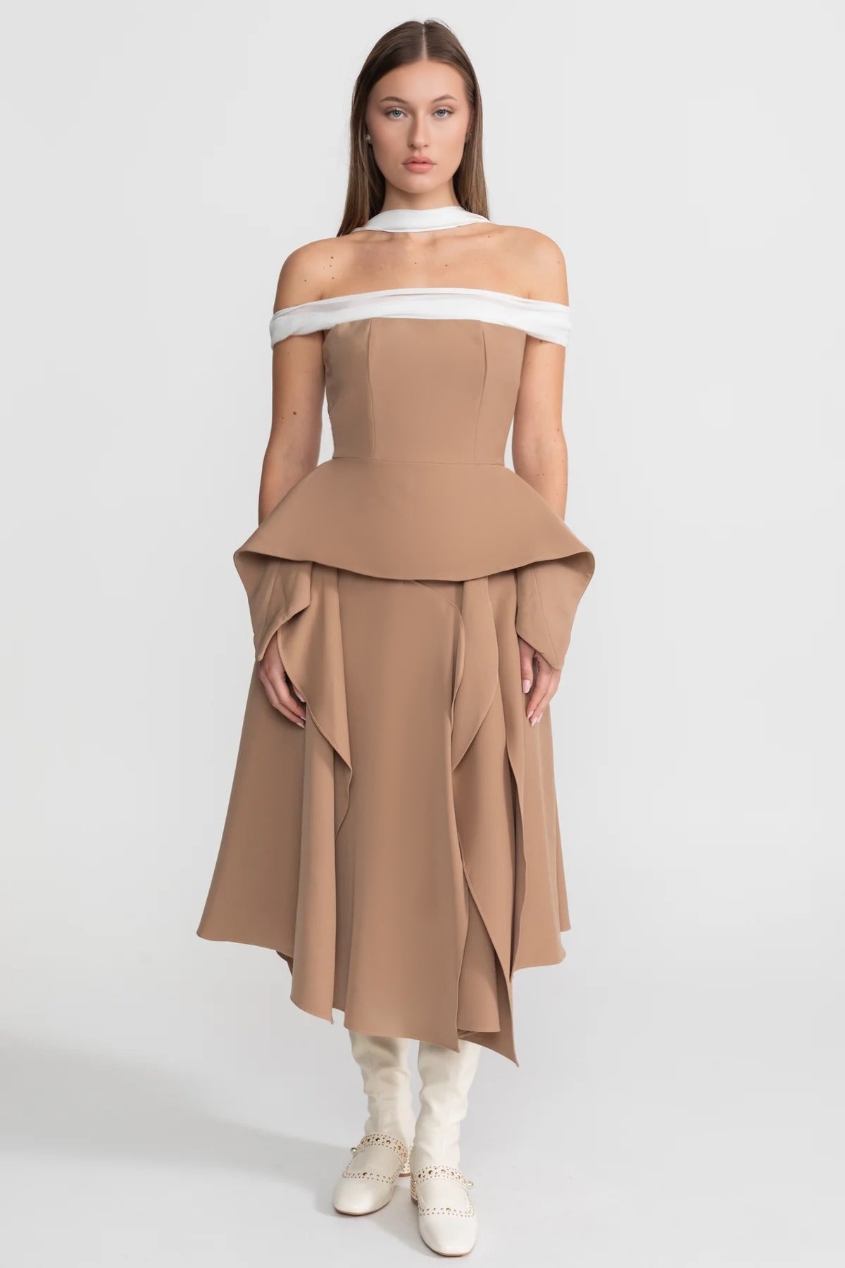 Draped Peplum Off-Shoulder Co-ord With Contrasting Neckline – Camel/Ivoire