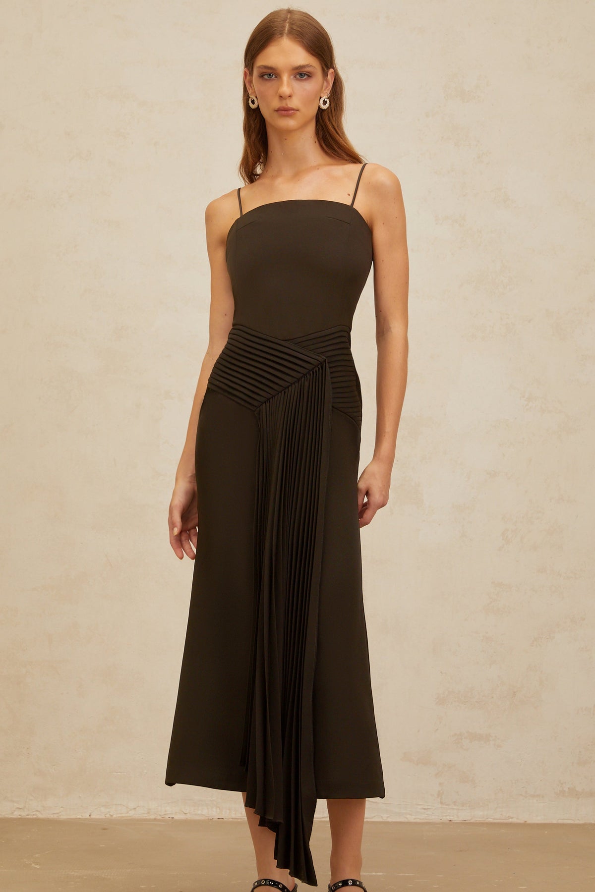Déotille Brown Pleated Ribbon Midi Dress