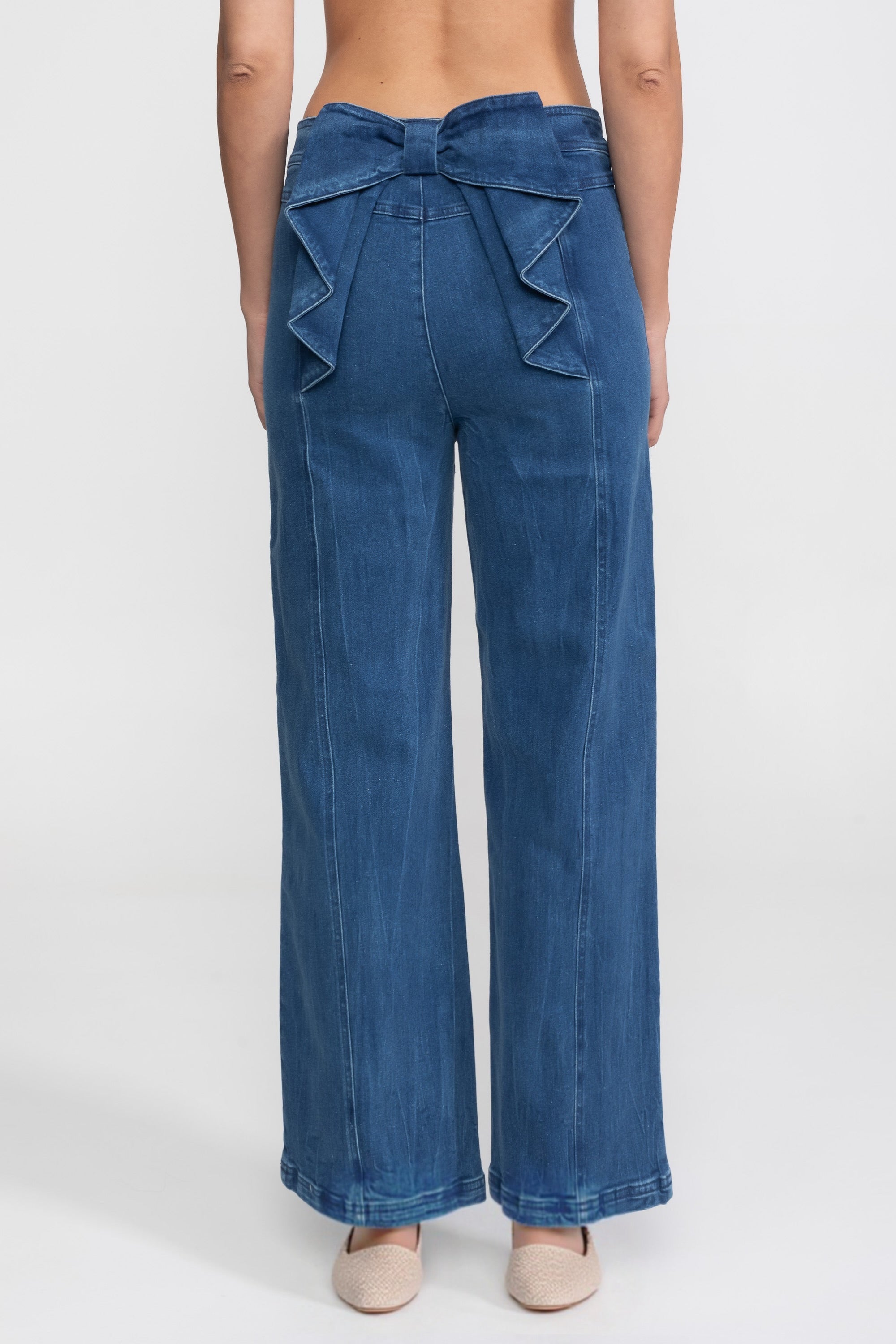 Wide-Leg High-Rise Jeans With Patch Pockets - Blue