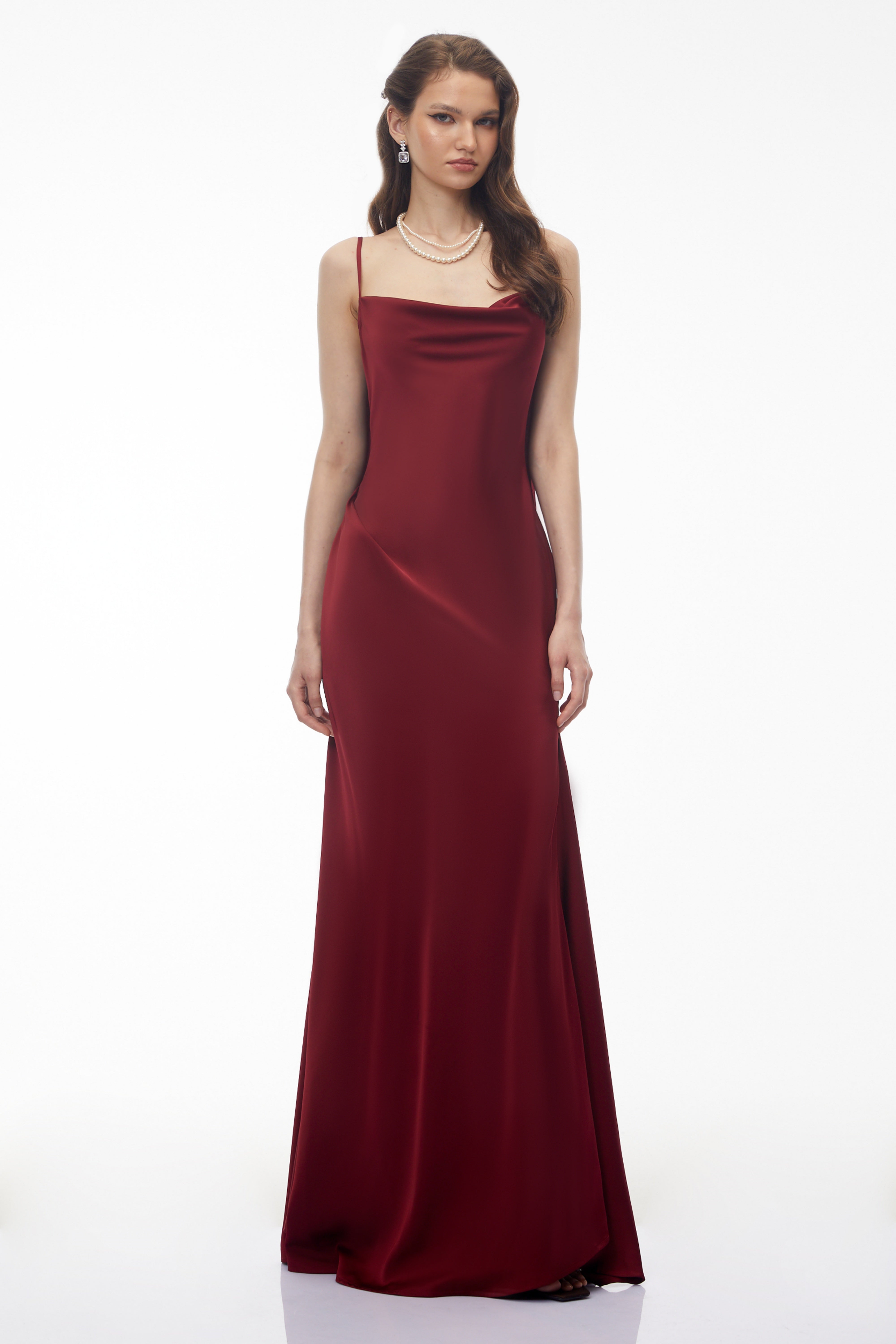 Antónia Red Crew Neck Backless Maxi Dress