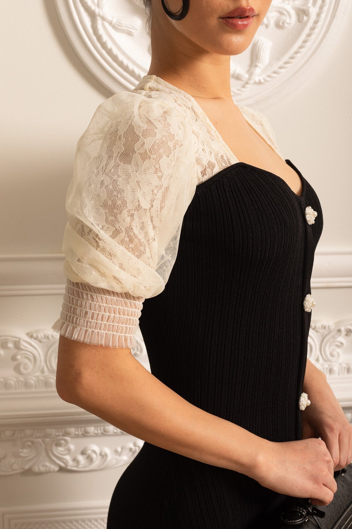 Ankle-Length Dress With Contrasting Sheer Lace Sleeves - Black