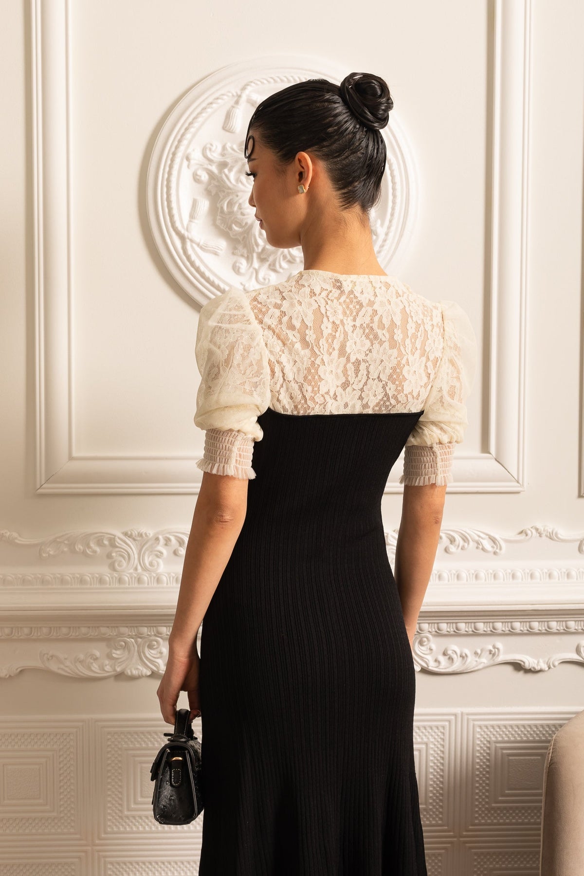 Ankle-Length Dress With Contrasting Sheer Lace Sleeves - Black