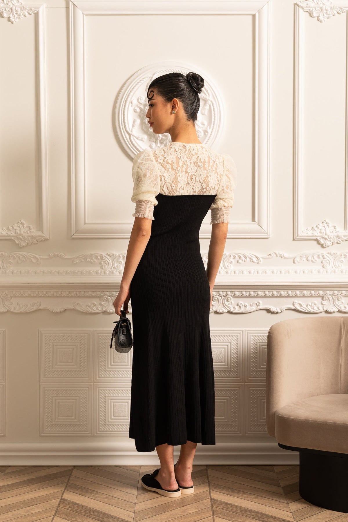 Ankle-Length Dress With Contrasting Sheer Lace Sleeves - Black