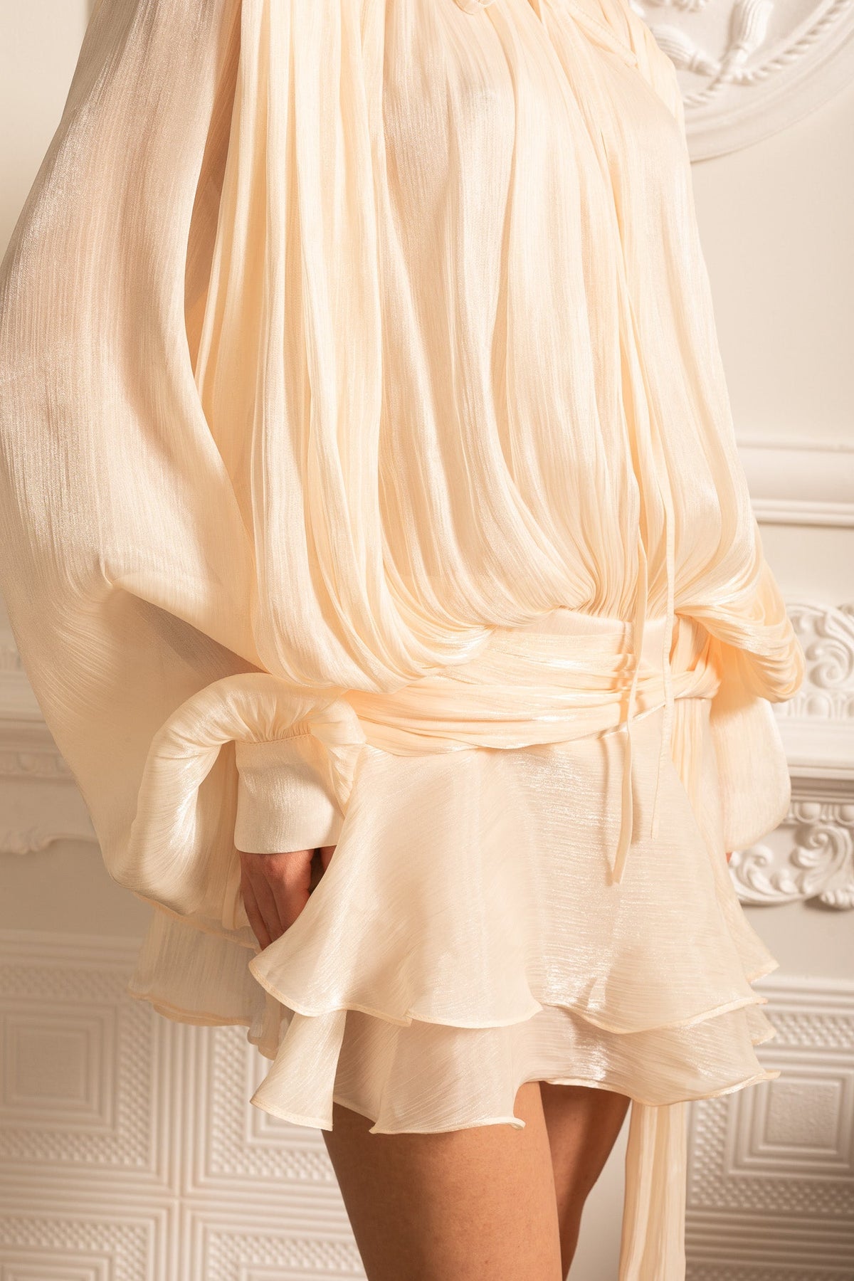 Draped Long-Sleeved Dress with Mini Skirt And Ruched Waistband - Ivoire