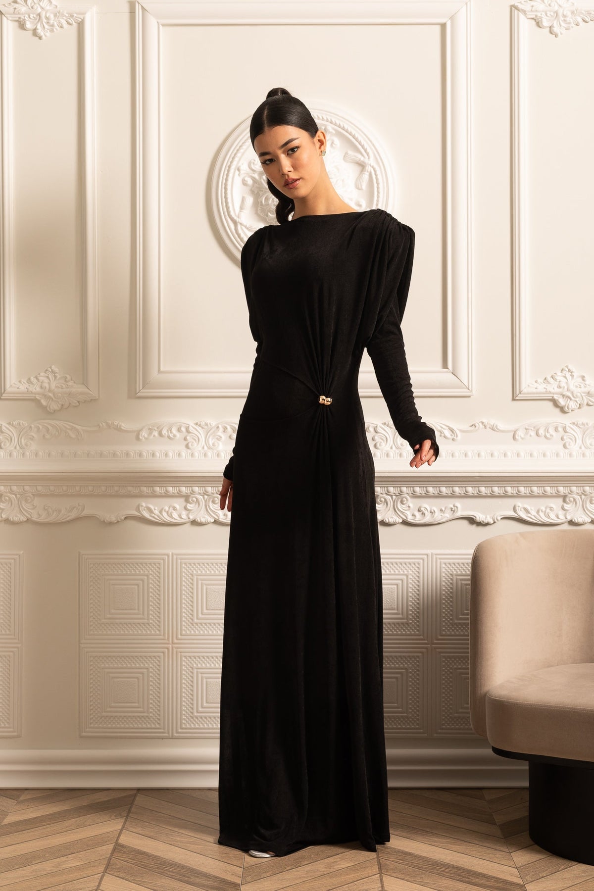 Elegant Long-Sleeved Layered Dress with Structured Shoulders - Black