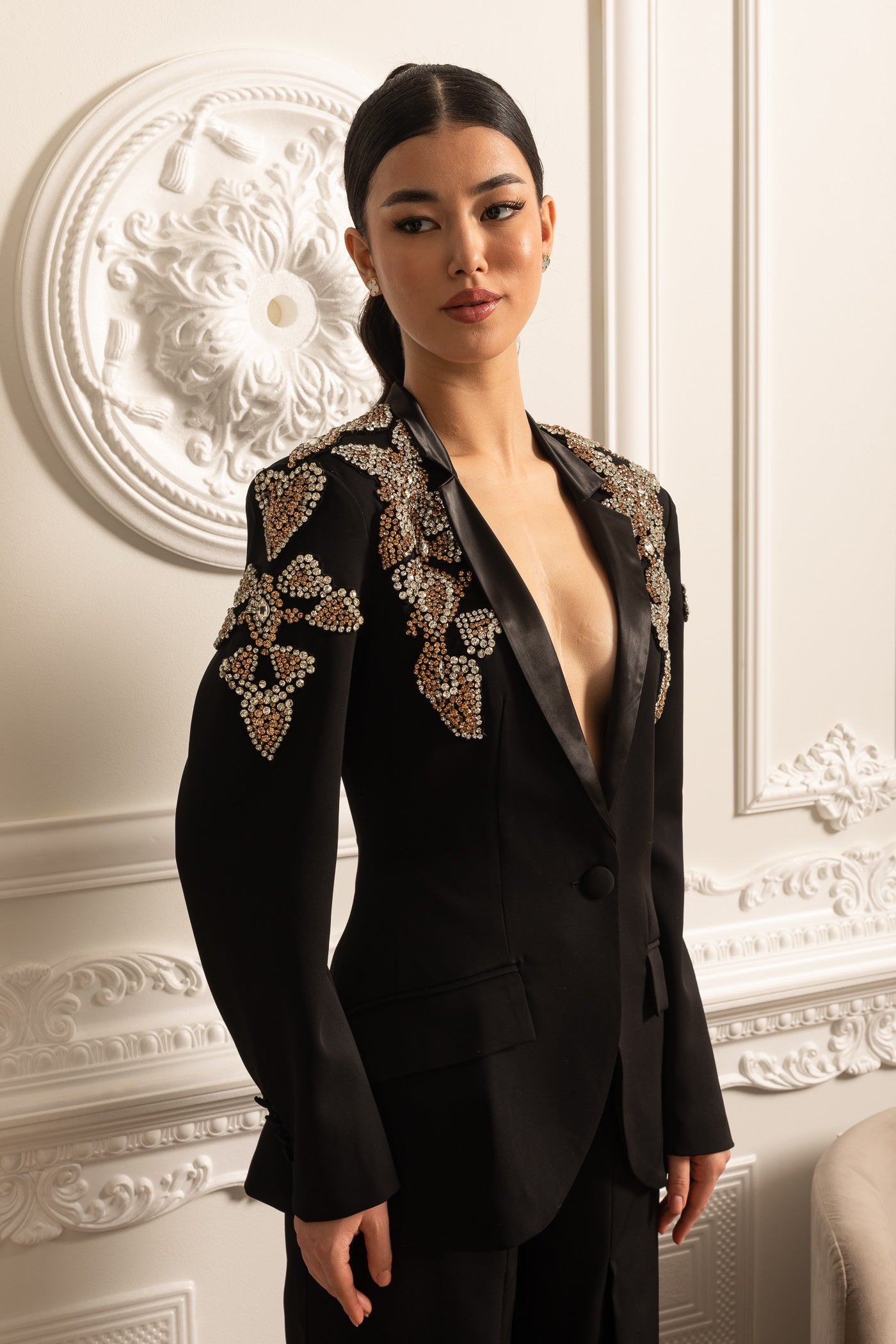Elegant Set With Diamond Embellished Blazer And Coordinated Flared Long Pants - Black