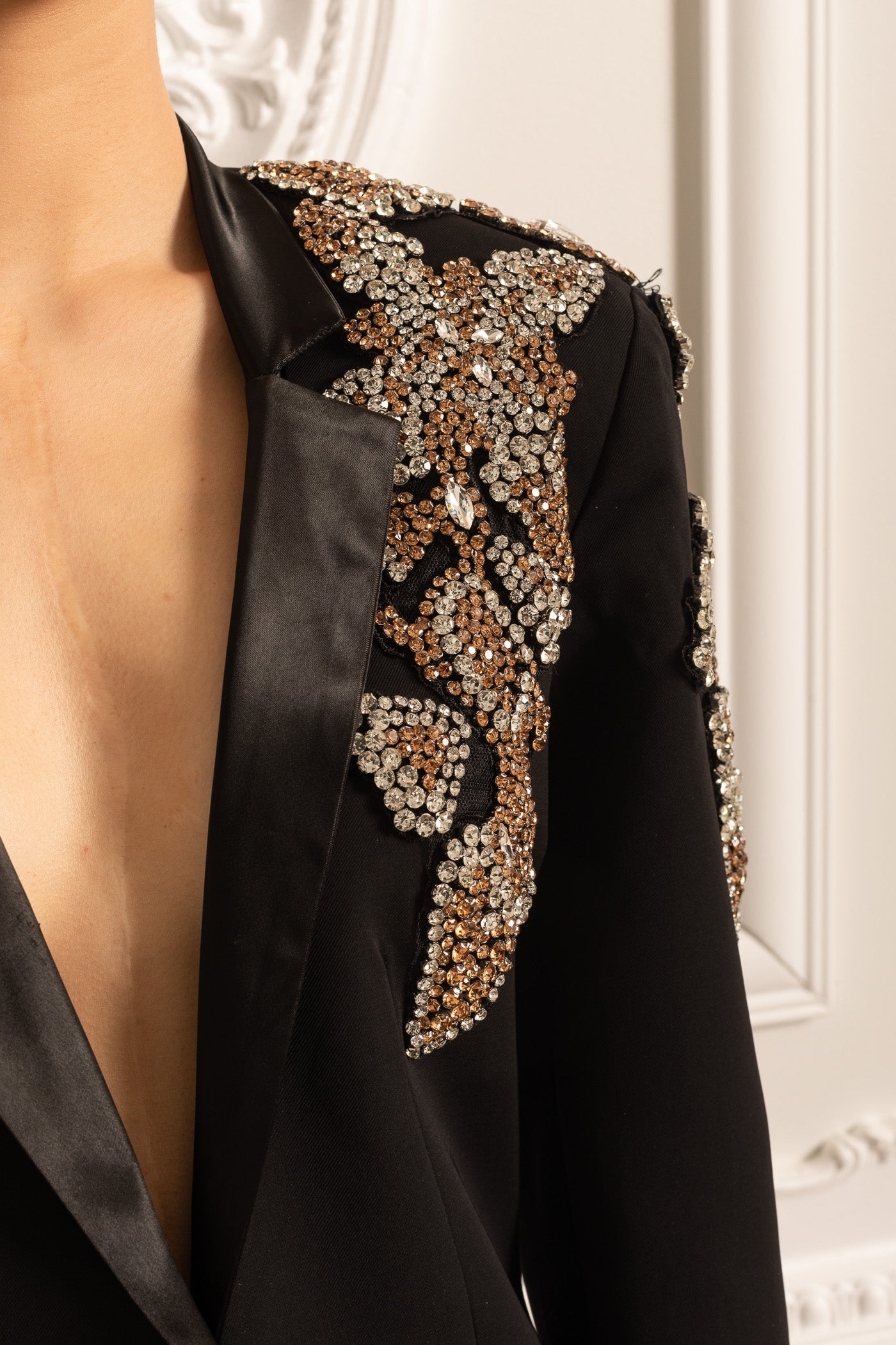 Elegant Set With Diamond Embellished Blazer And Coordinated Flared Long Pants - Black
