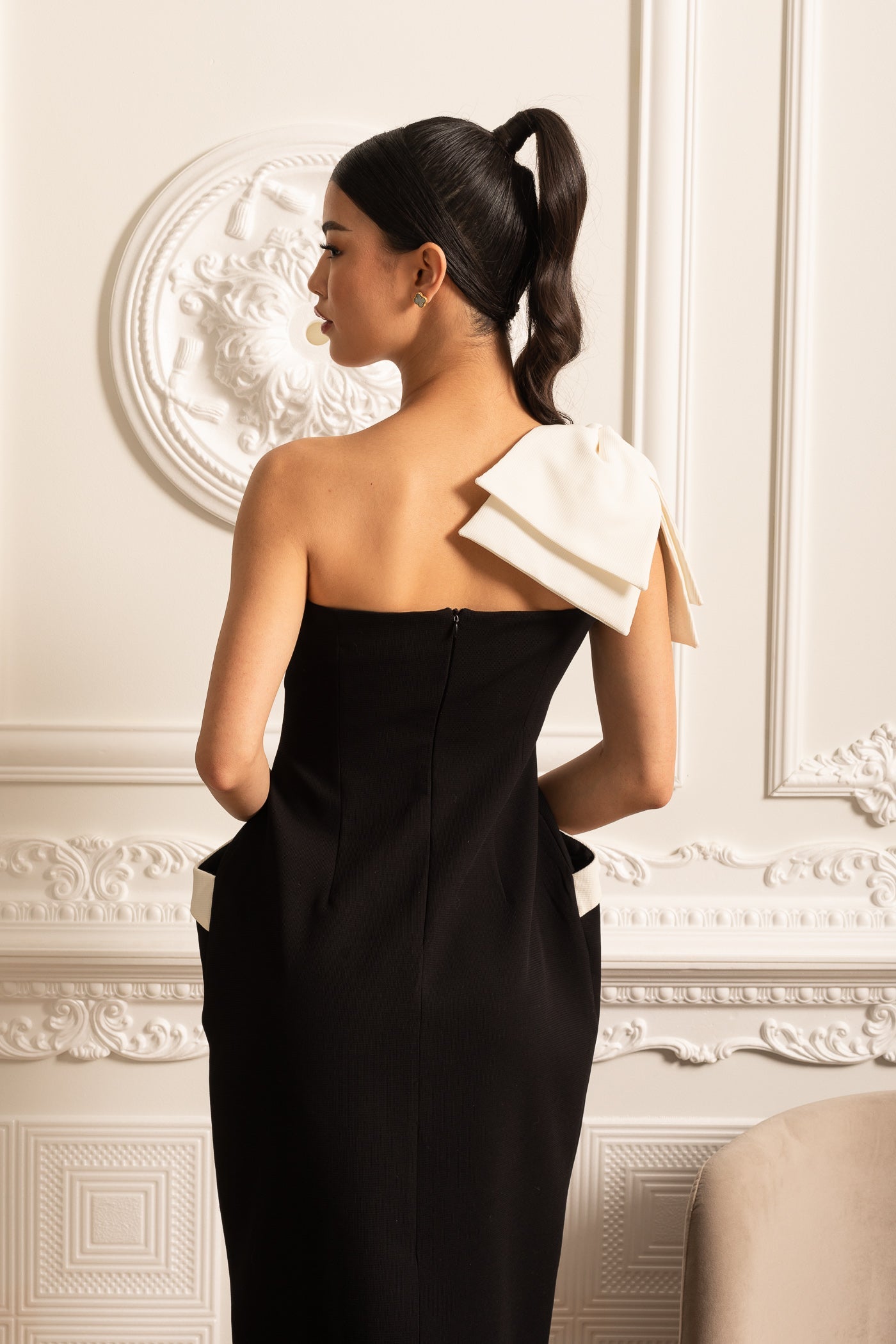One-Shoulder Fitted Dress with White Accents - Black