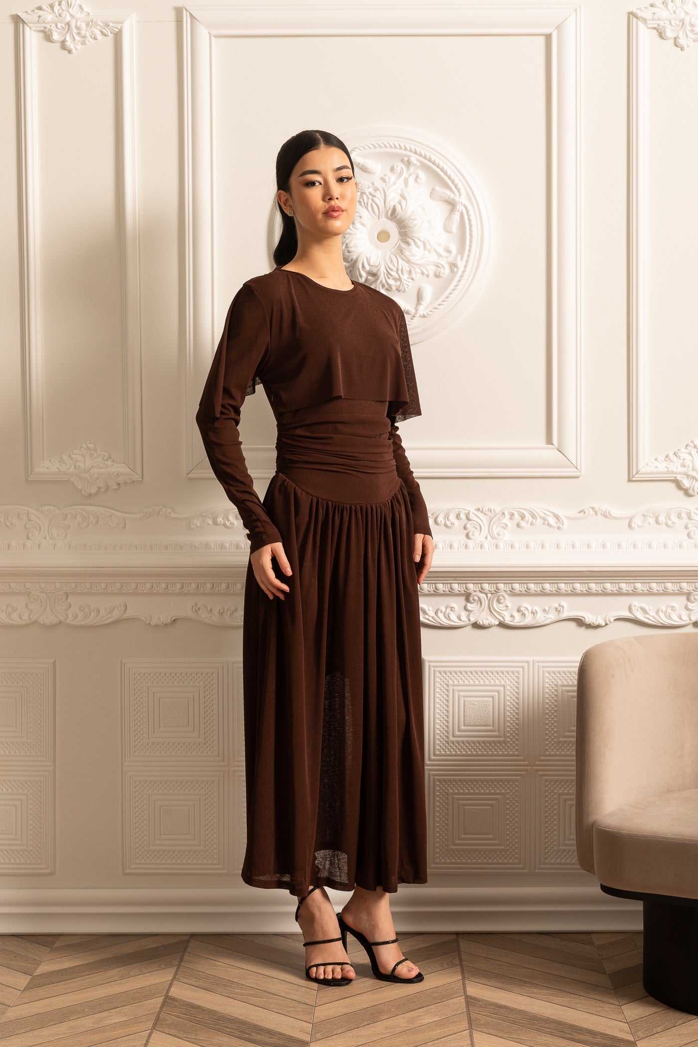 Elegant Dress With Ruched Waist, Pleated Maxi Skirt And Cape-Like Layered Top - Brown