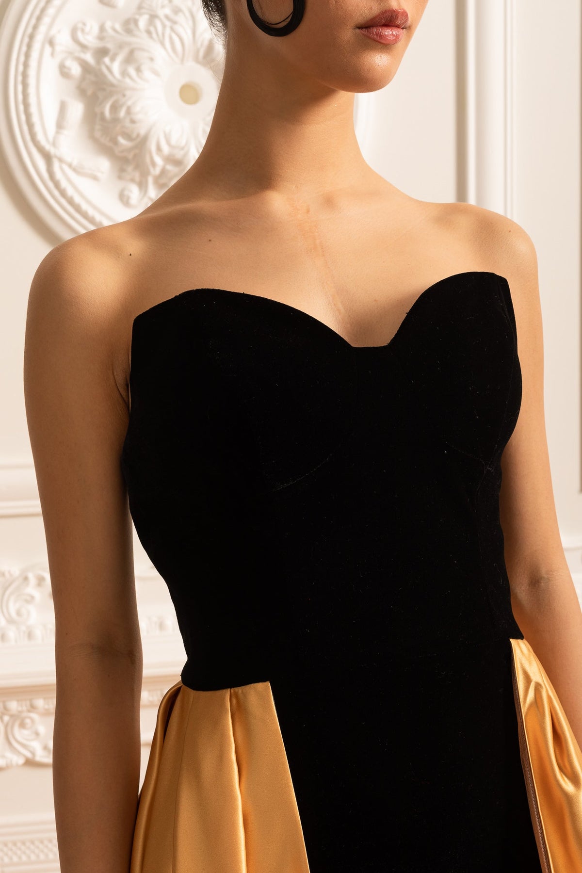 Velvet Gown With Fitted Bodice And Flowing Gold Satin Skirt - Black