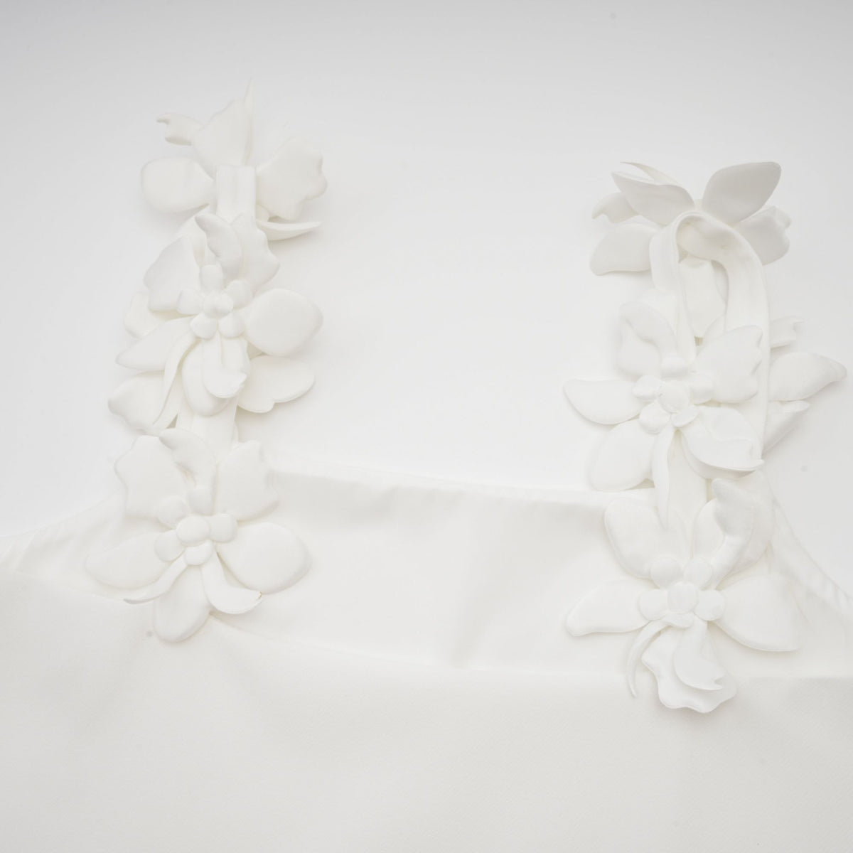 Odette white faux-floral top & skirt matching set