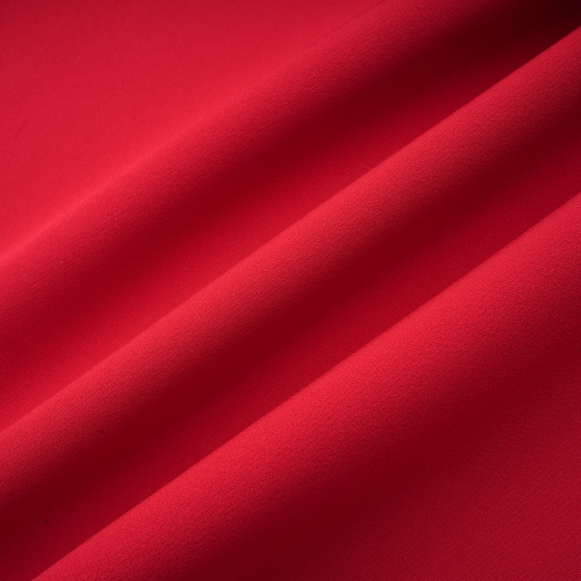 Valentine high-slit pleated maxi dress in Red