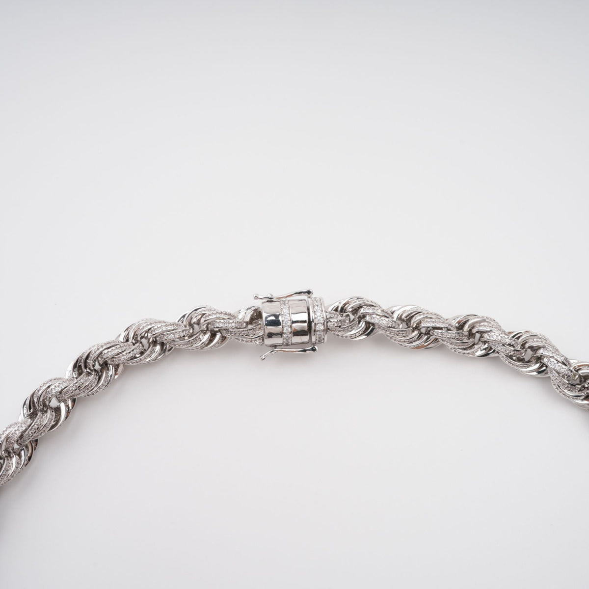 Aventin Silver Tone Cable Link Crystal Embellished Necklace