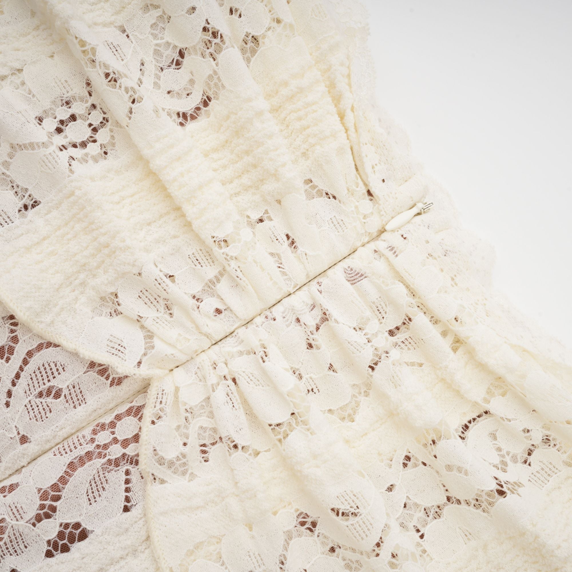 Émeline floral lace train-design maxi dress in Neutrals