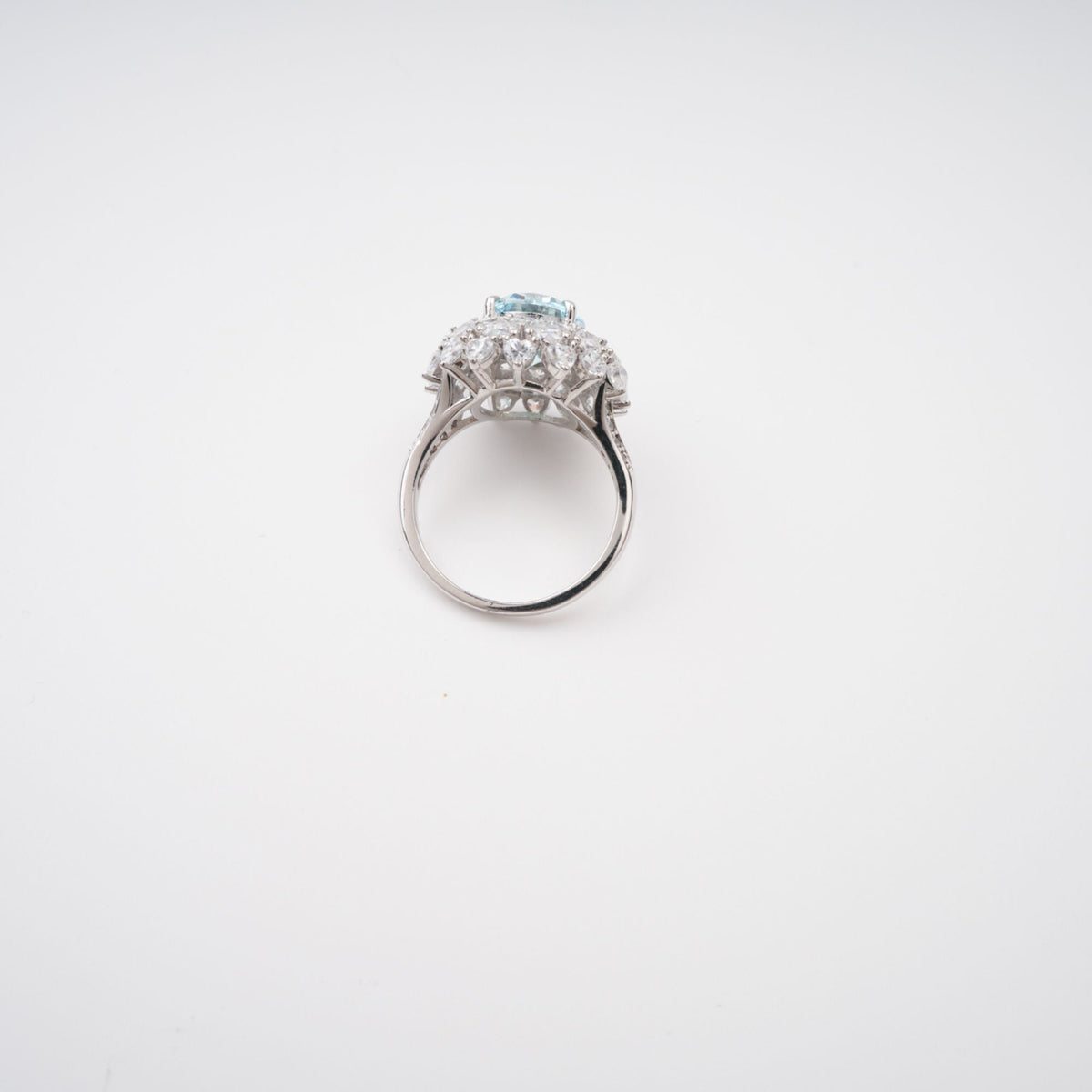 Céleste Blue Oval Cut Gemstone Sterling Silver Ring