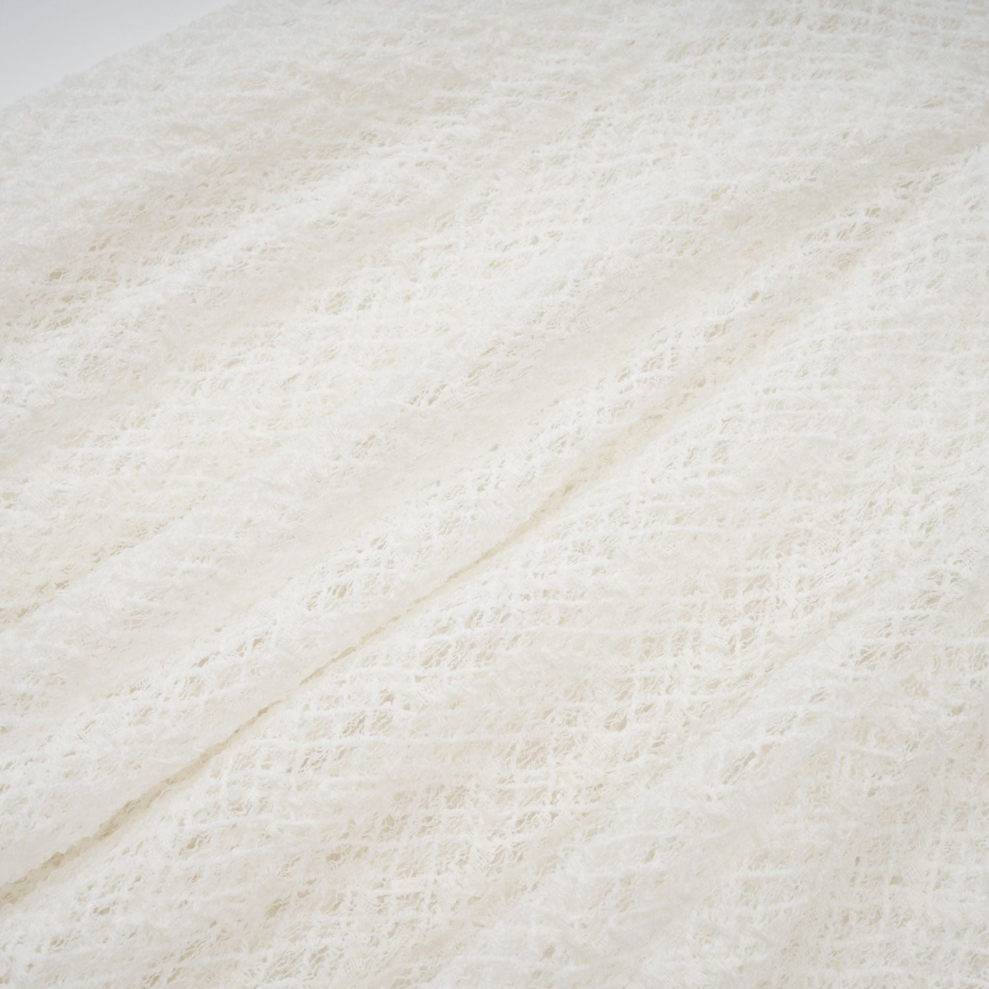 Athena wavy-pattern lace maxi dress in White (Final Sale-US Only)