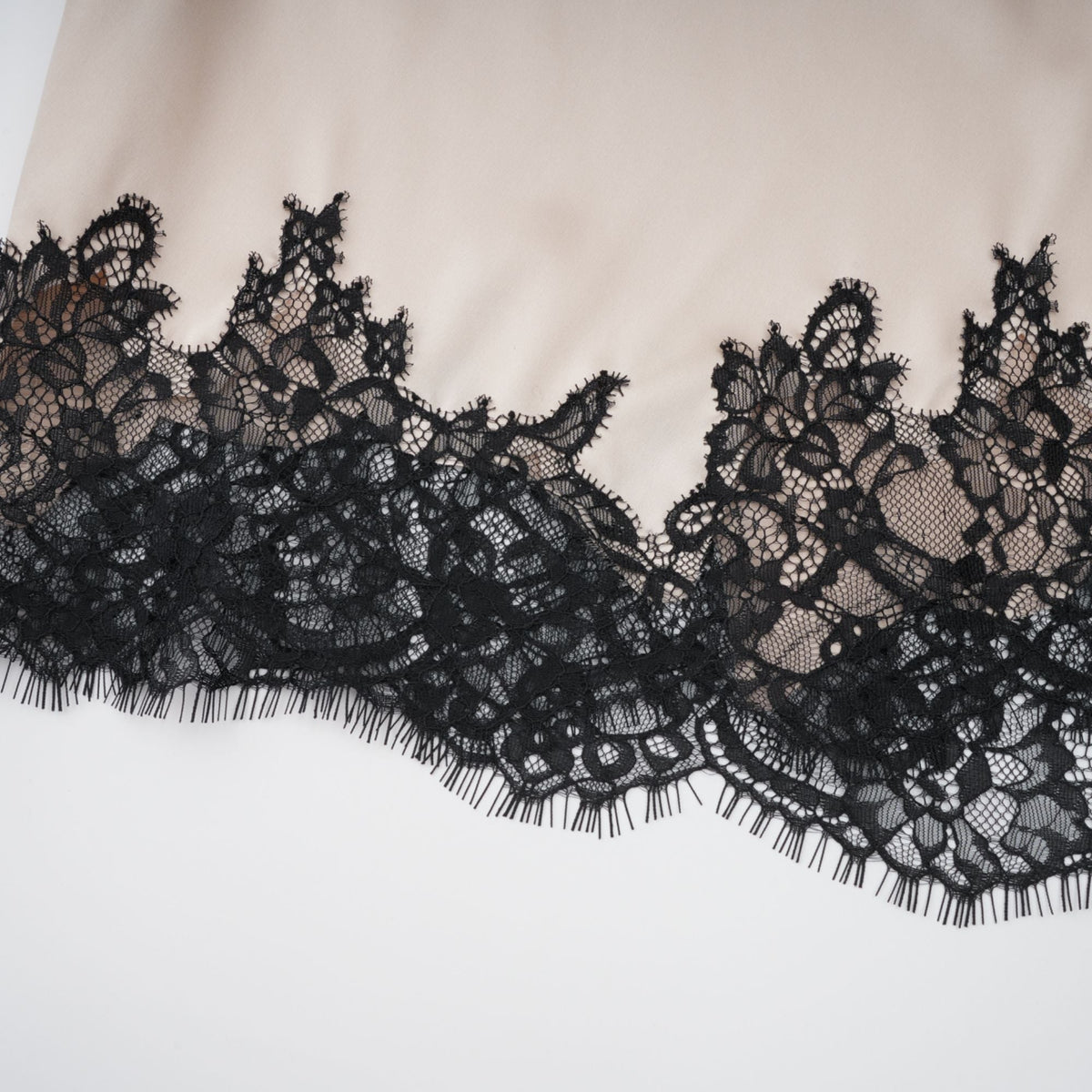 Raphaëlle lace-panel asymmetrical satin skirt