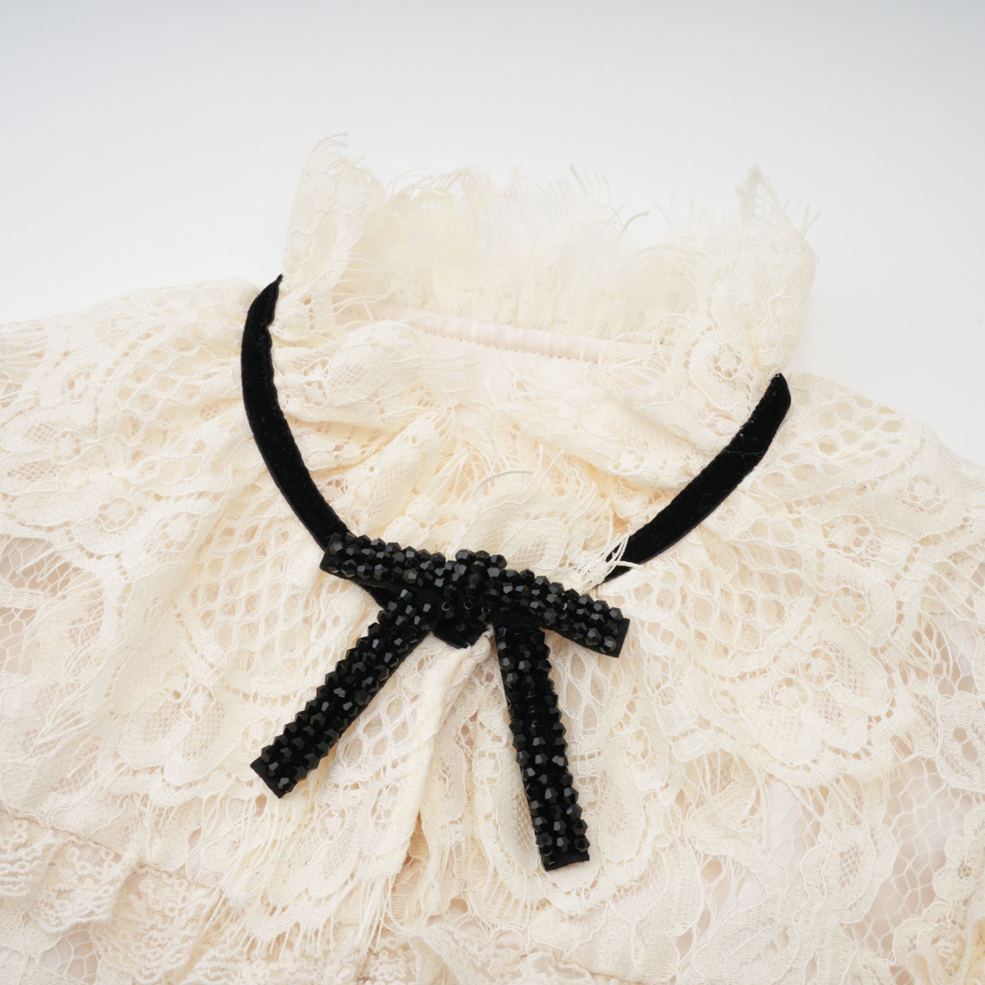 Anaelle off-white bowknot floral-lace blouse