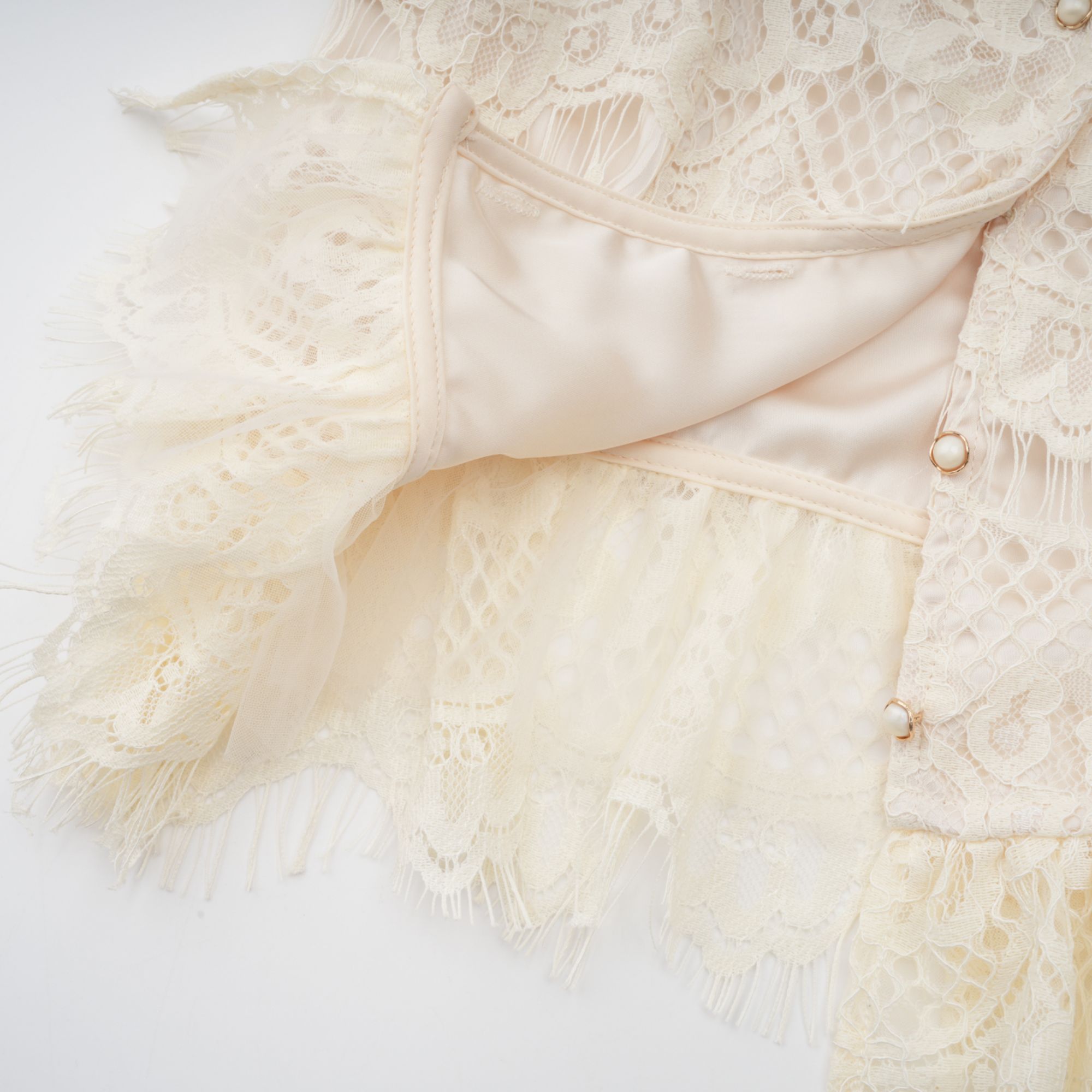 Anaelle off-white bowknot floral-lace blouse