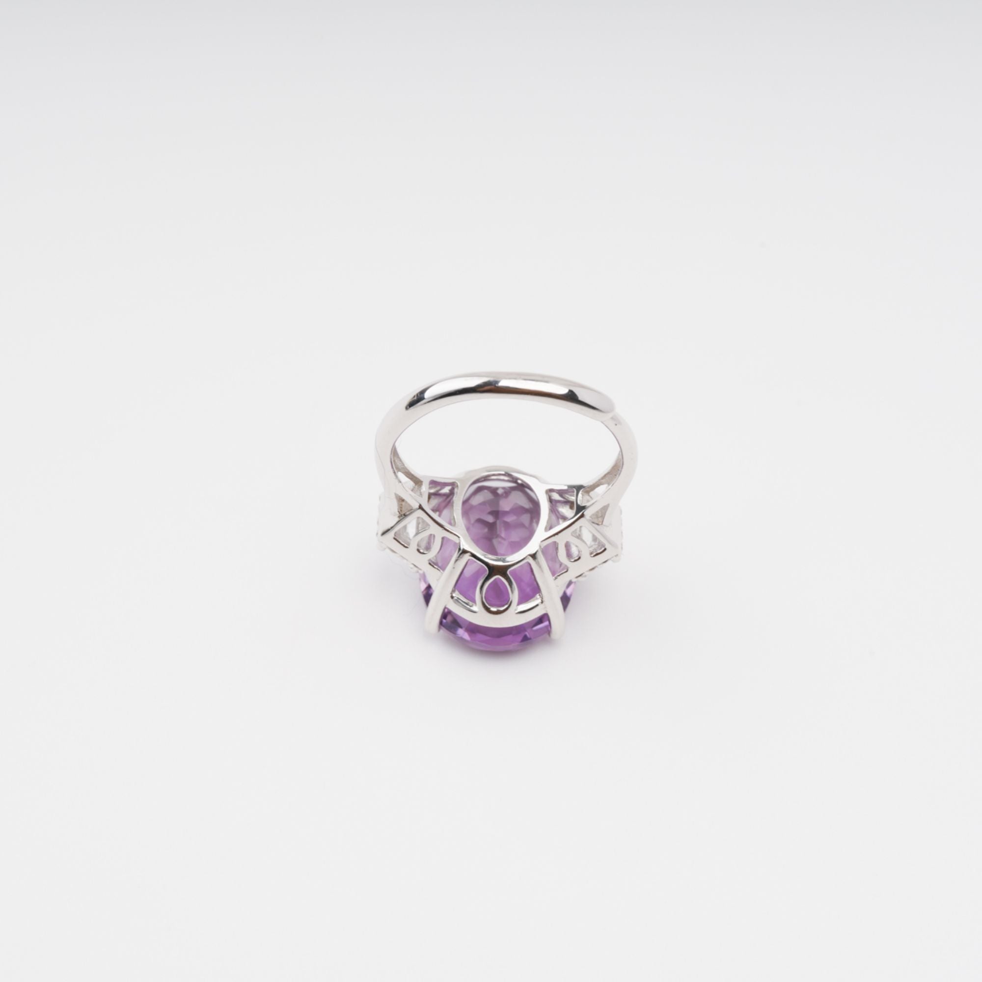 Héraldique Purple Oval Gemstone Sterling Silver Ring