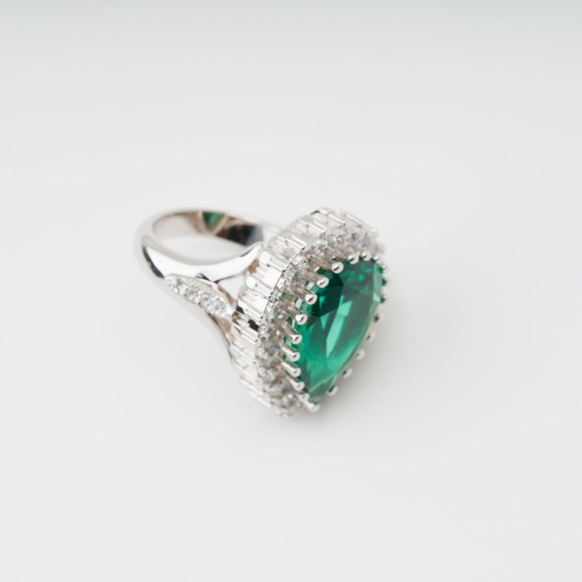 Lumière Green Pear Cut Gemstone Sterling Silver Ring