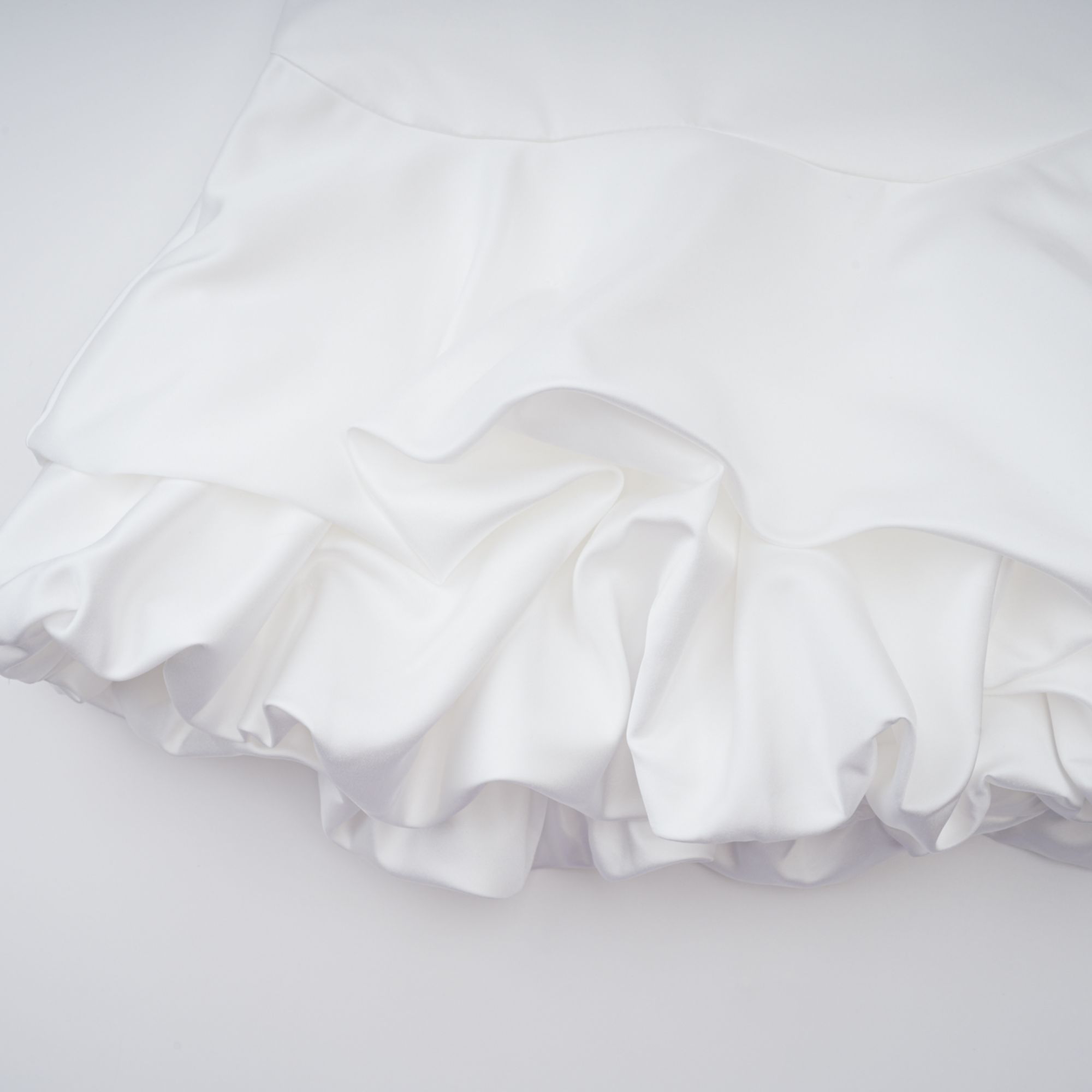 Honorine white floral pleated top & skirt matching set