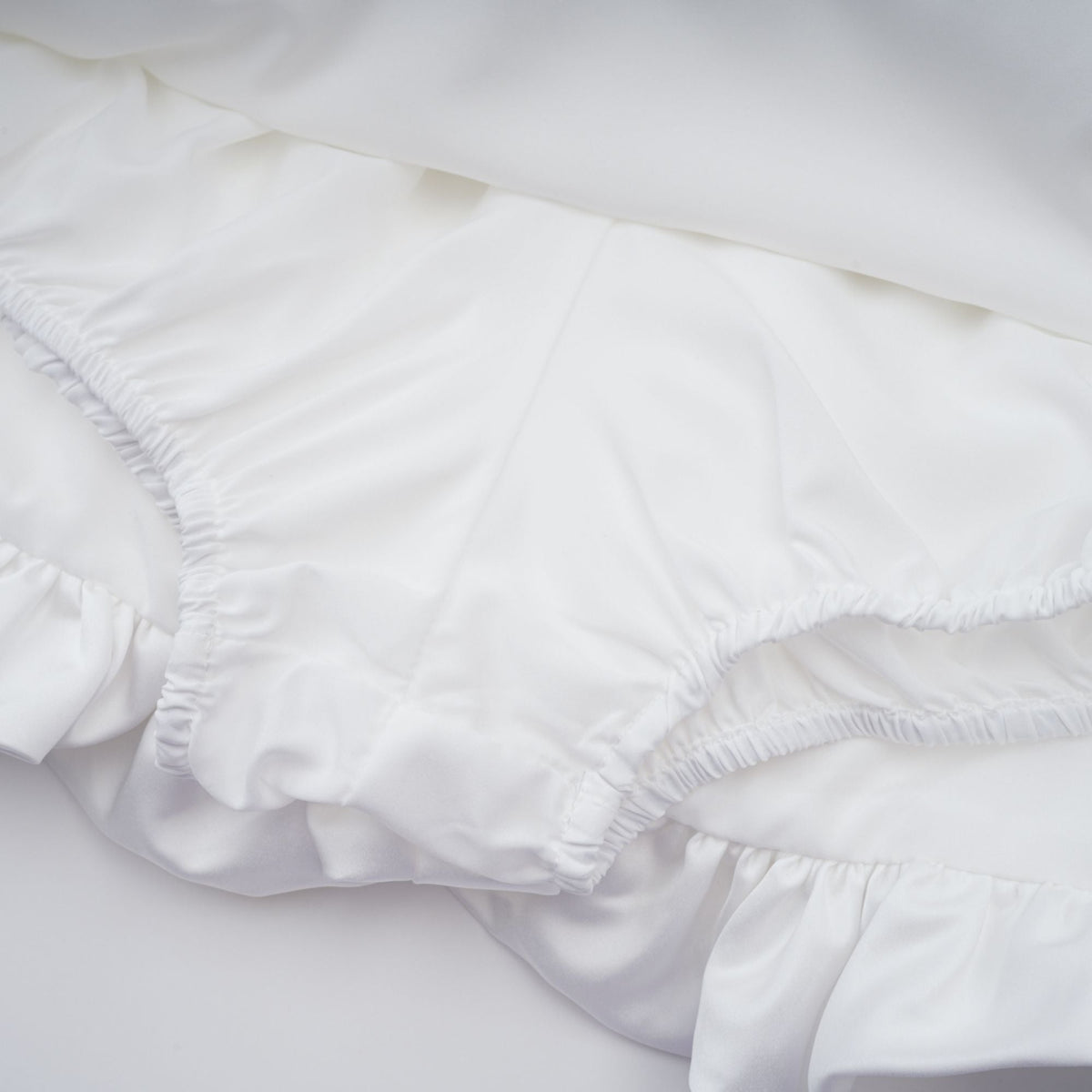 Honorine white floral pleated top & skirt matching set (Final Sale-US Only)