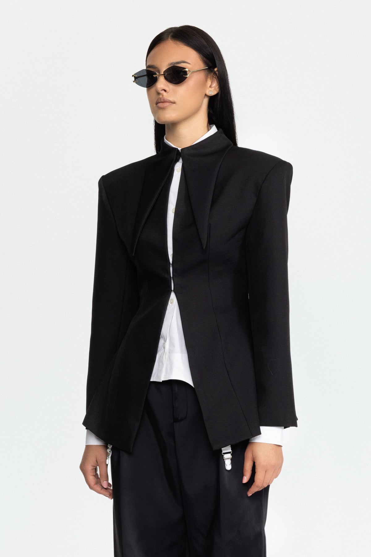 Sculpted Pointed-Collar Hook-Front Blazer - Black