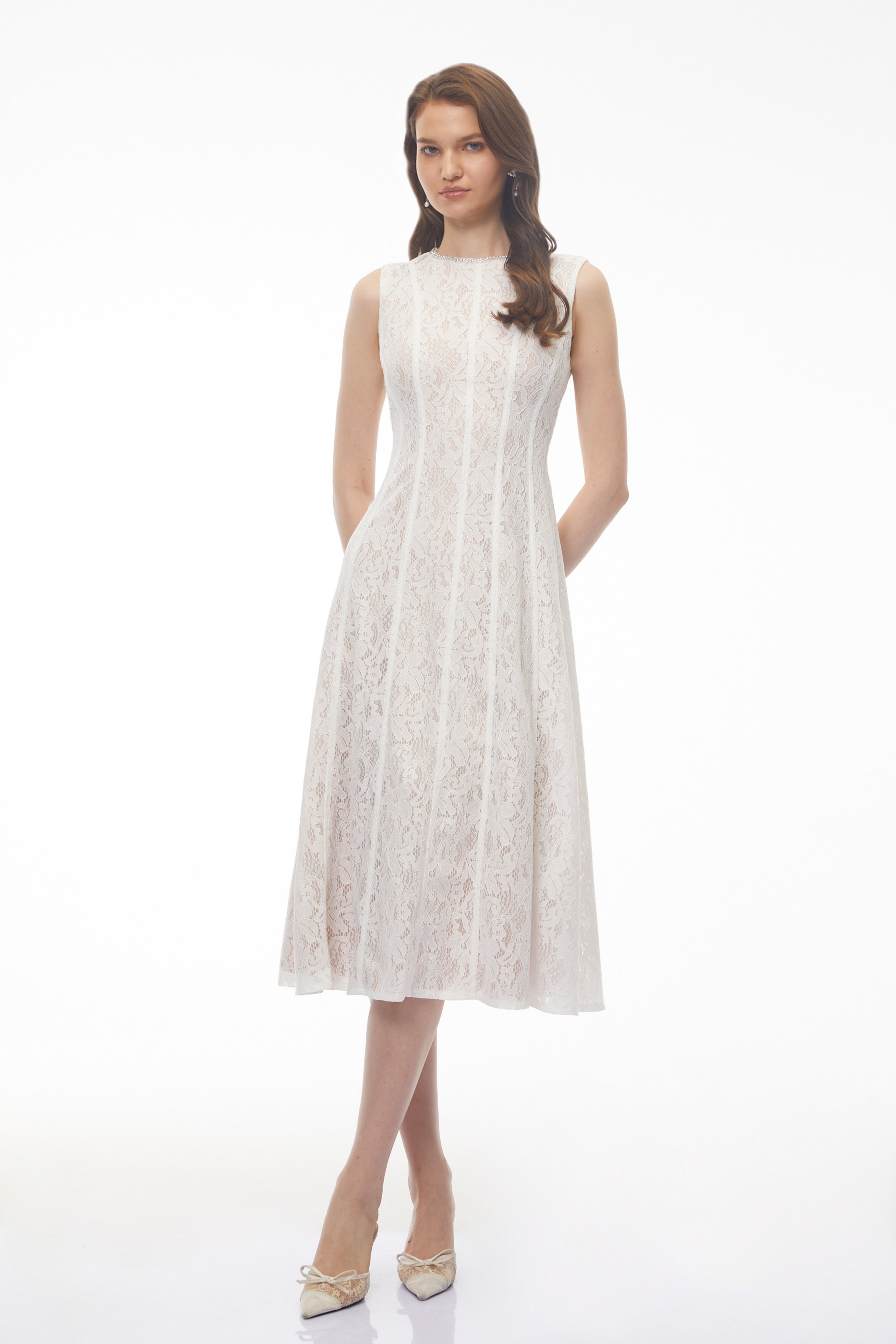 Guinevere White Sleeveless Floral Lace Midi Dress