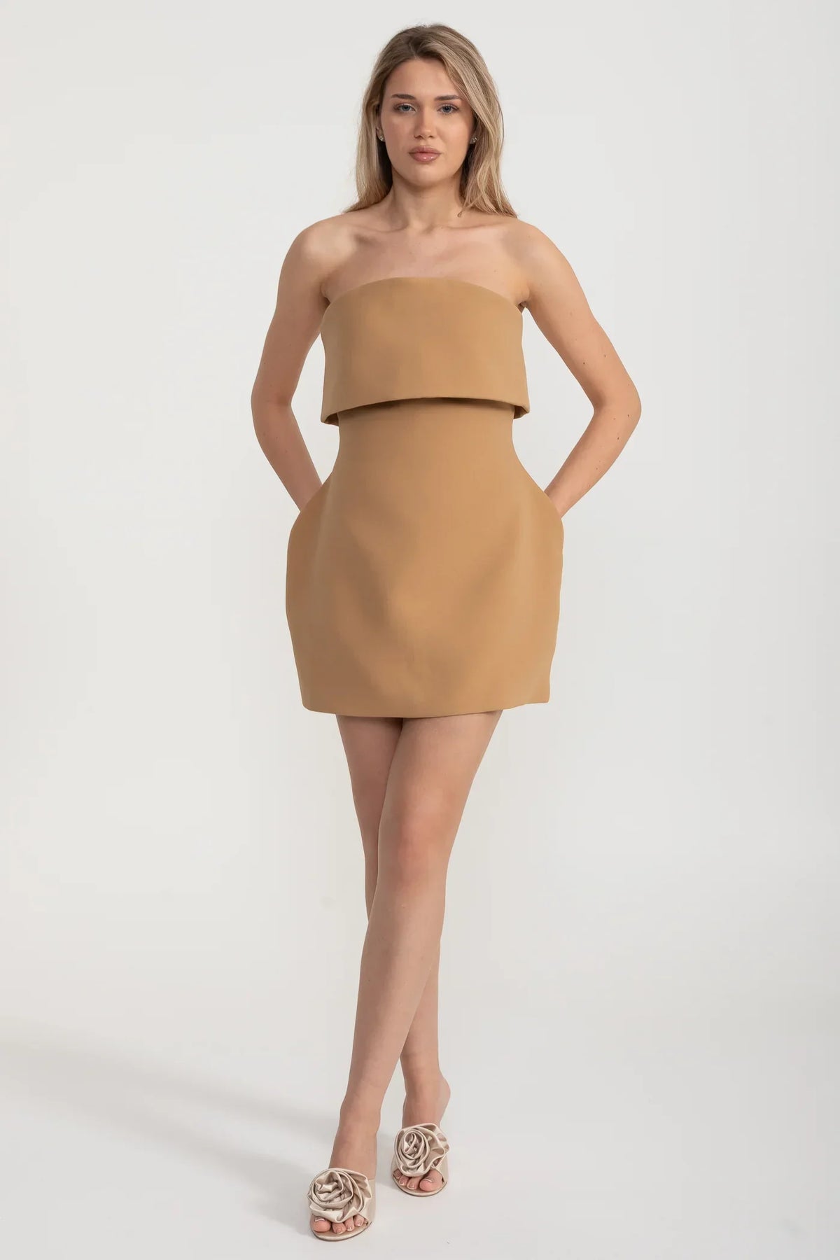Elegant Strapless Mini Dress With Flared Hemline - Khaki