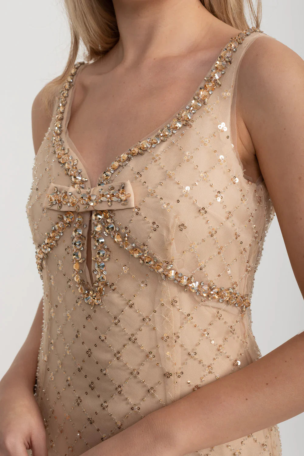 Fitted Mini Dress With Diamond Pattern And Sequin Embellishments - Gold