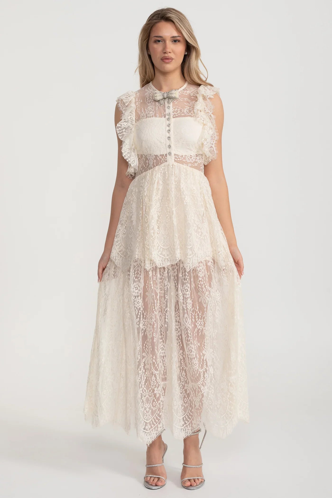 Elegant Vintage-Inspired Lace Dress With Ruffled Details And Layered Skirt - Ivoire