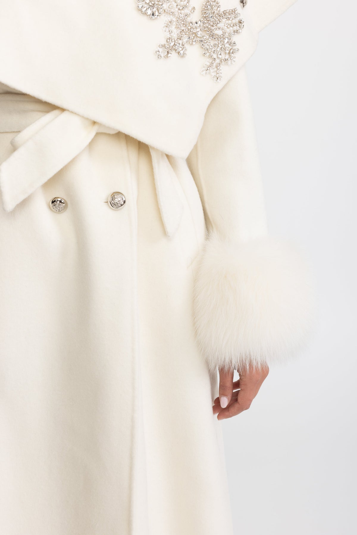 Embellished Capelet Wool Coat with Fox Fur Cuffs - Ivoire