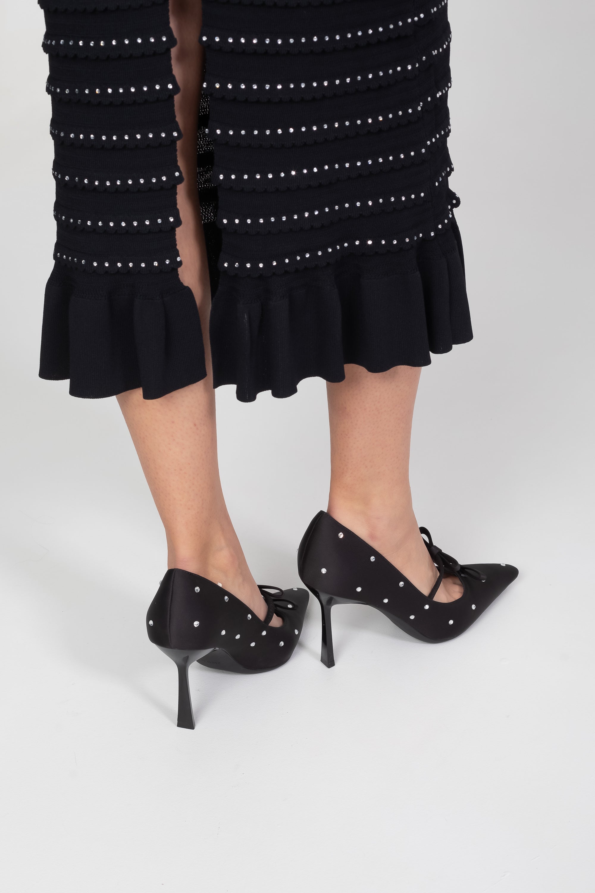 Bow-Detail Pointed-Toe Pumps With Crystal Studs - Black