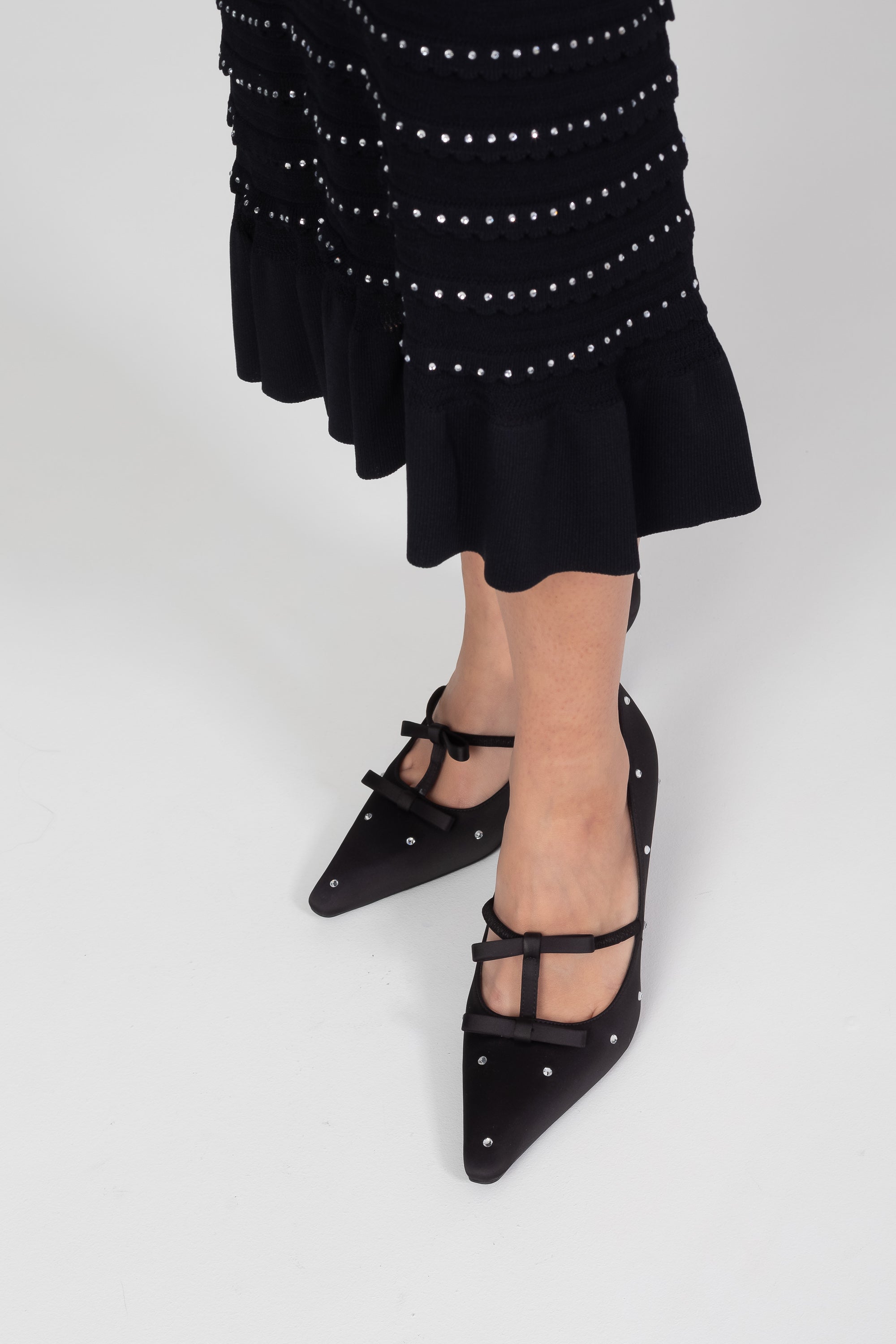 Bow-Detail Pointed-Toe Pumps With Crystal Studs - Black