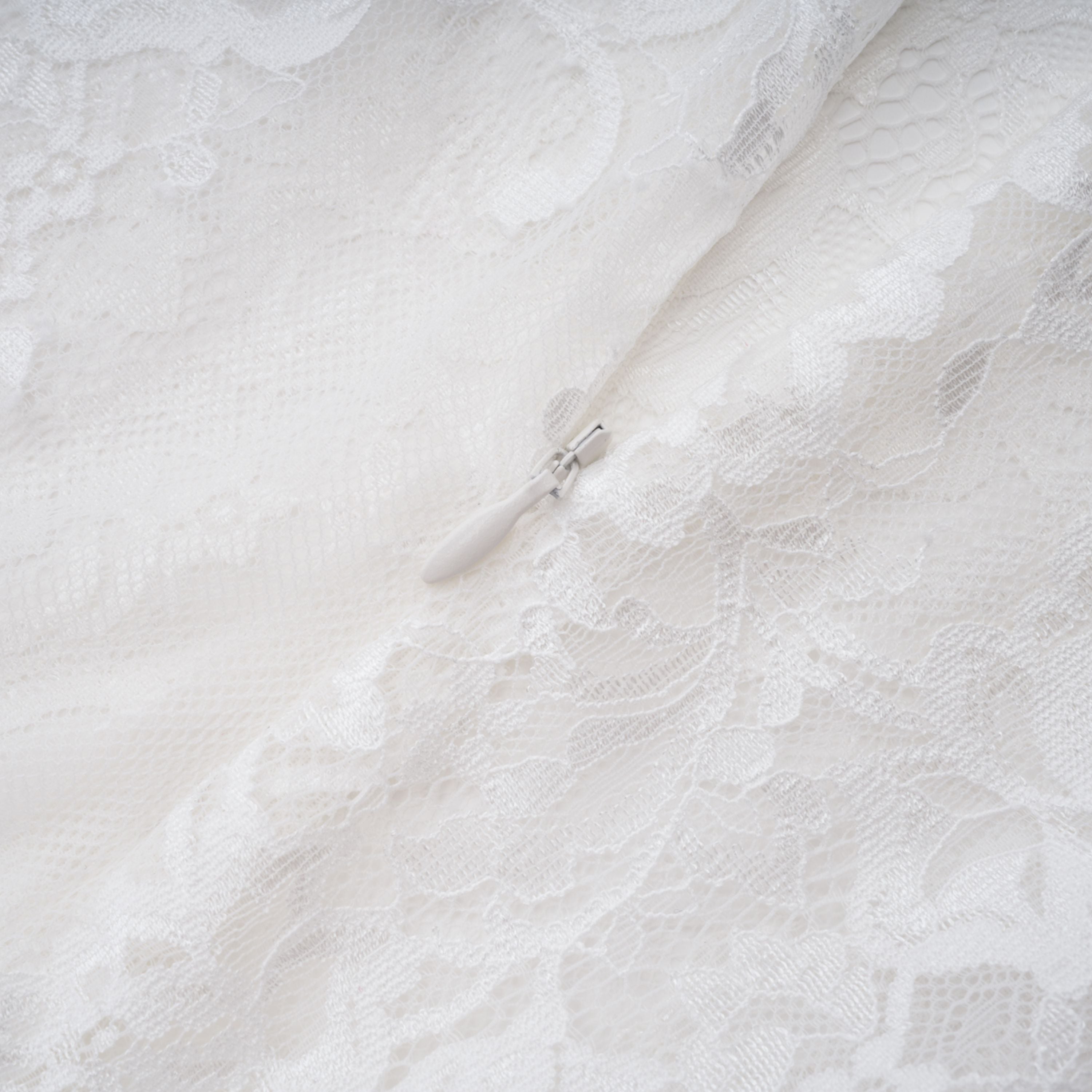 Michalina White Lace Convertible Gown with Detachable Skirt