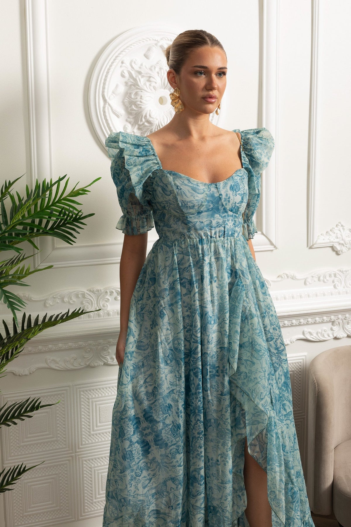 Printed Maxi Dress With Puff Sleeves And Front Slit - Blue